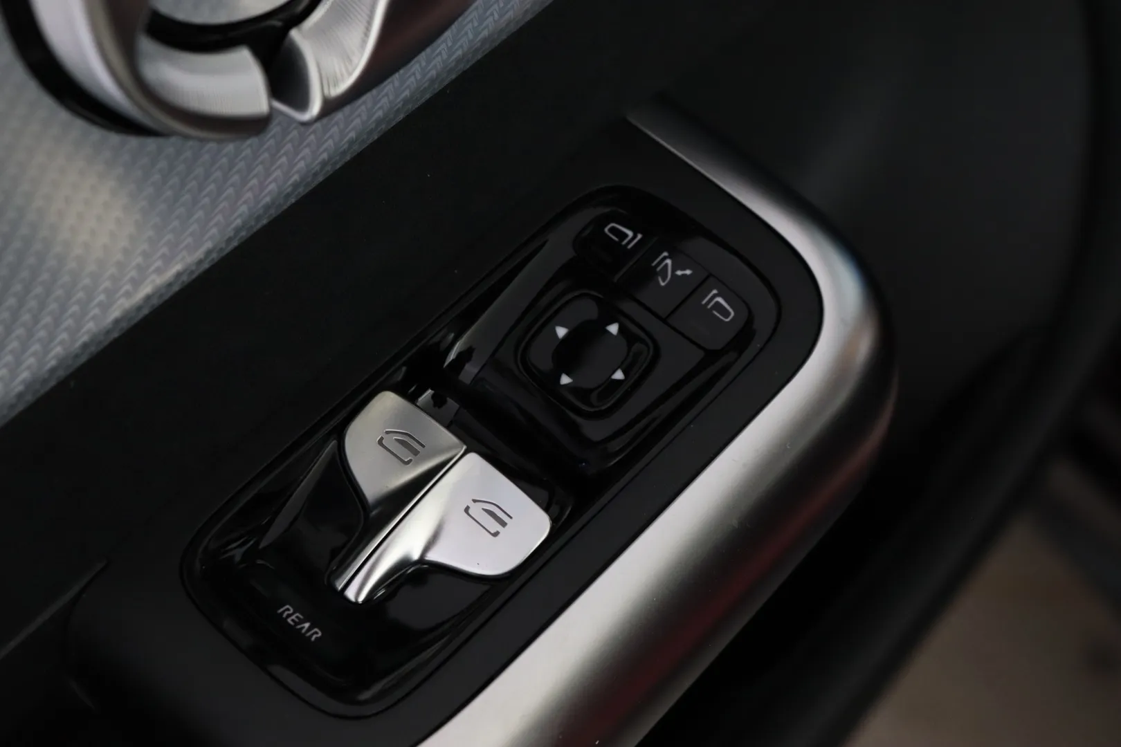 MERCEDES-BENZ CLA ZRC-698 carousel image