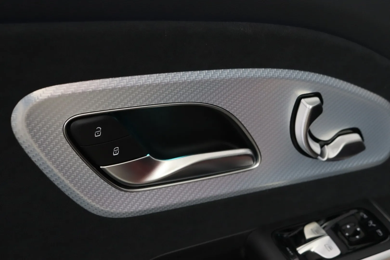 MERCEDES-BENZ CLA ZRC-698 carousel image