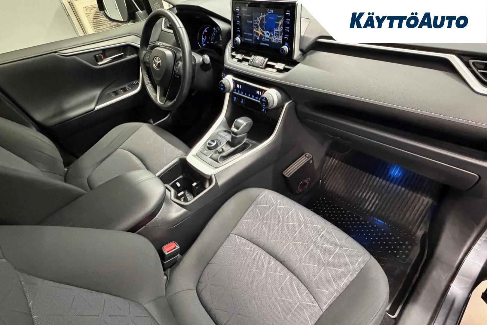 Toyota RAV4 FPB-467 carousel image