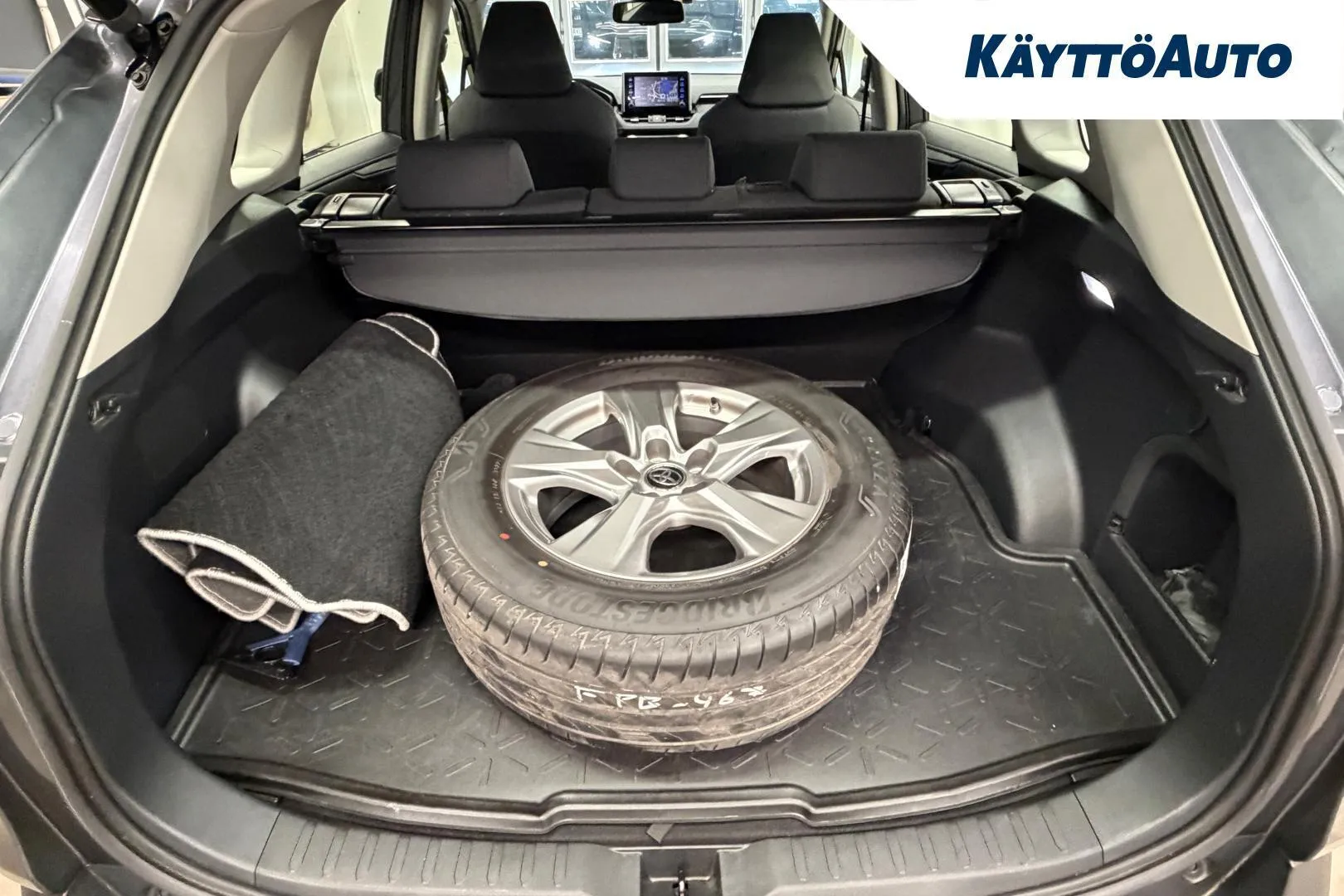 Toyota RAV4 FPB-467 carousel image