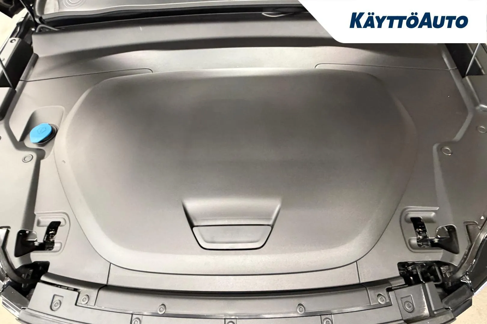 VOLVO EC40 ZPX-248 carousel image