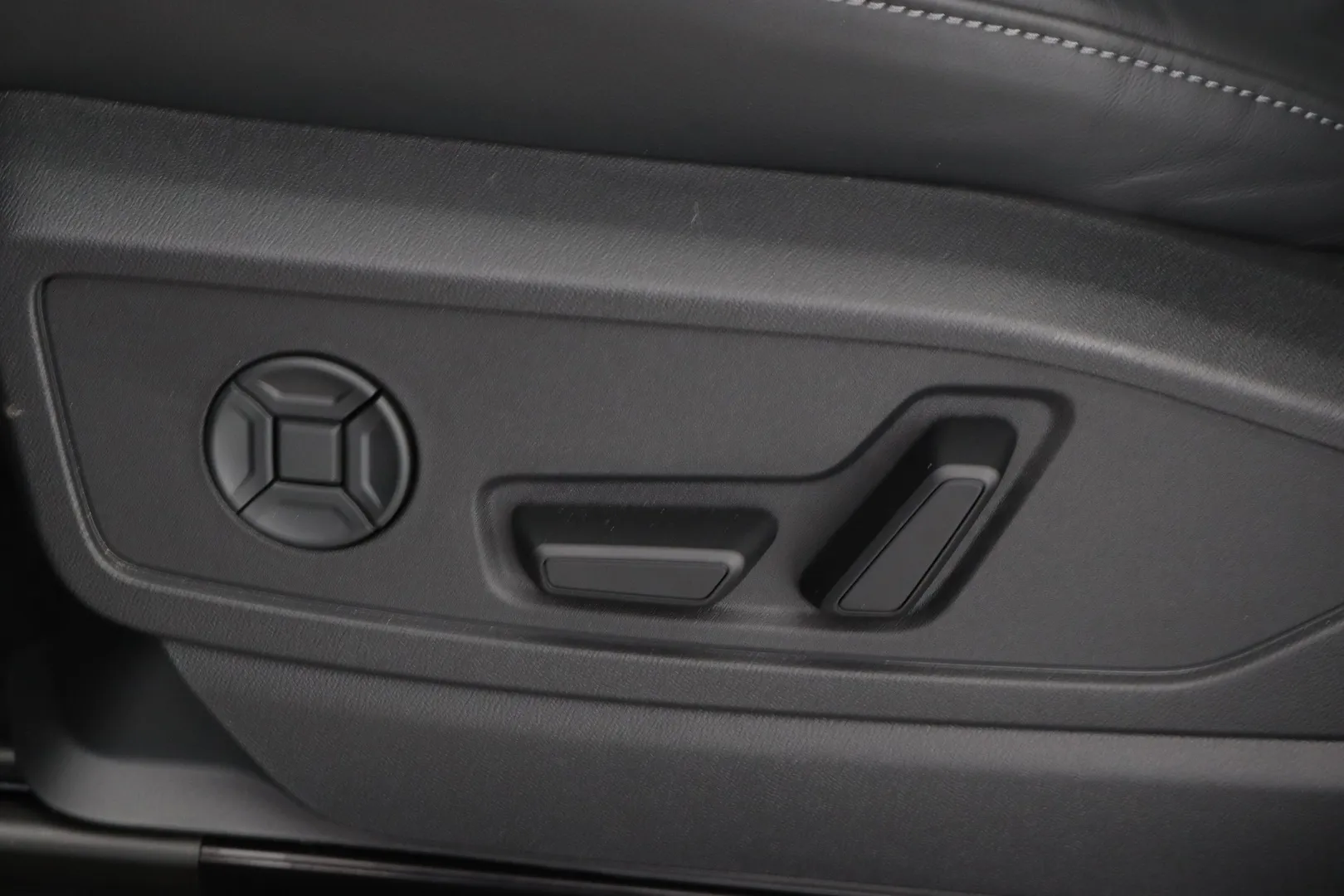 Audi Q5 KXO-329 carousel image