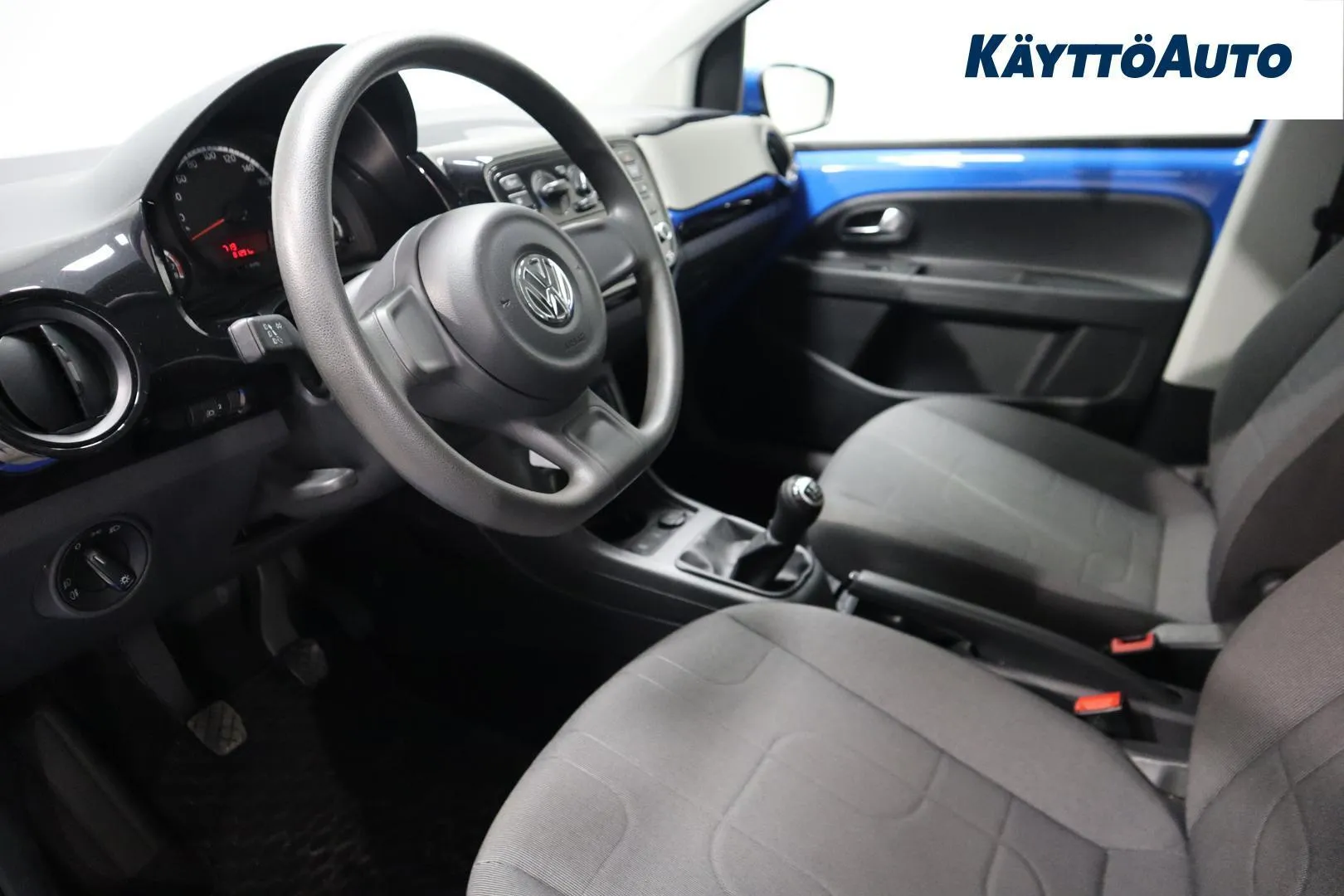 Volkswagen up! UYY-775 carousel image