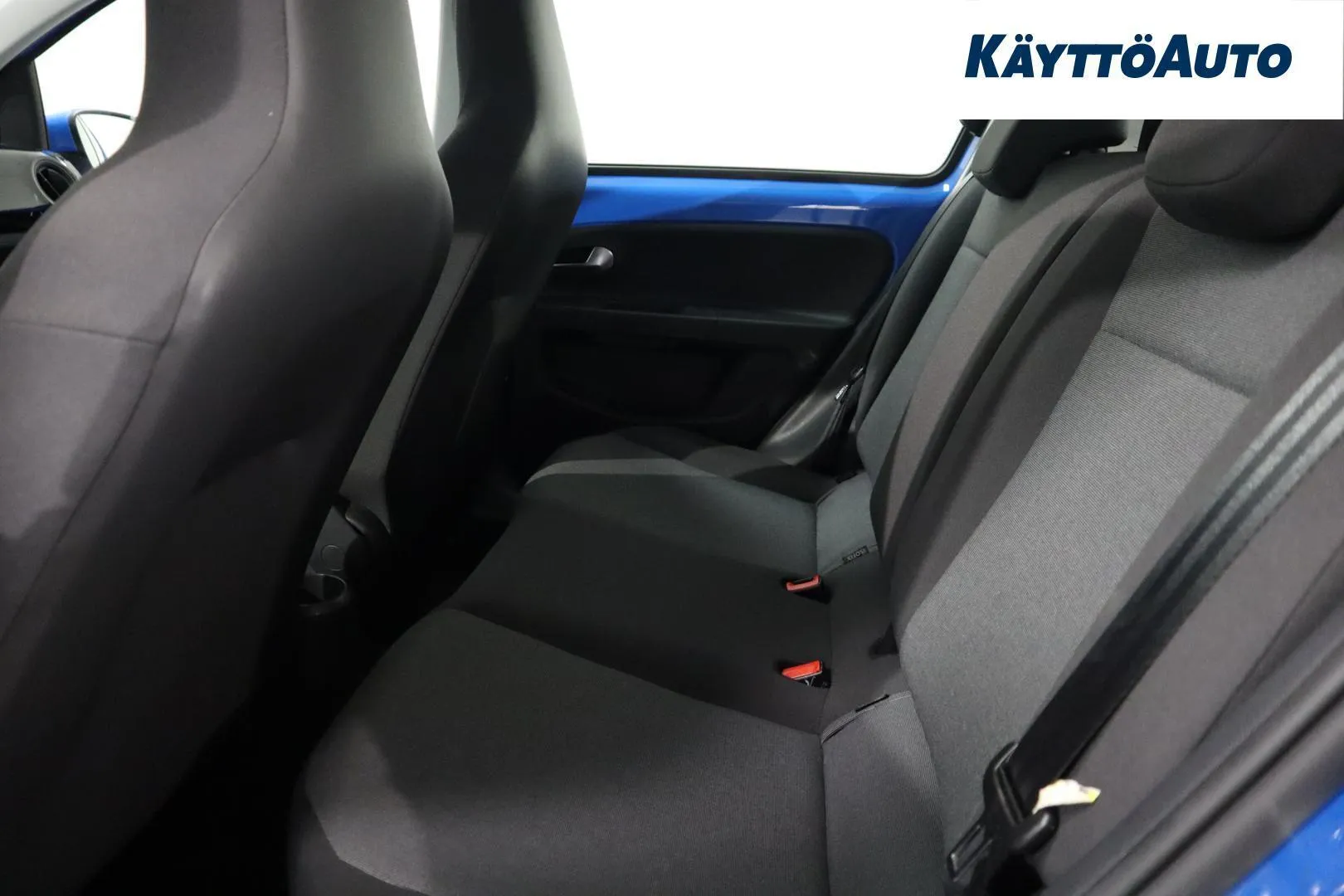 Volkswagen up! UYY-775 carousel image