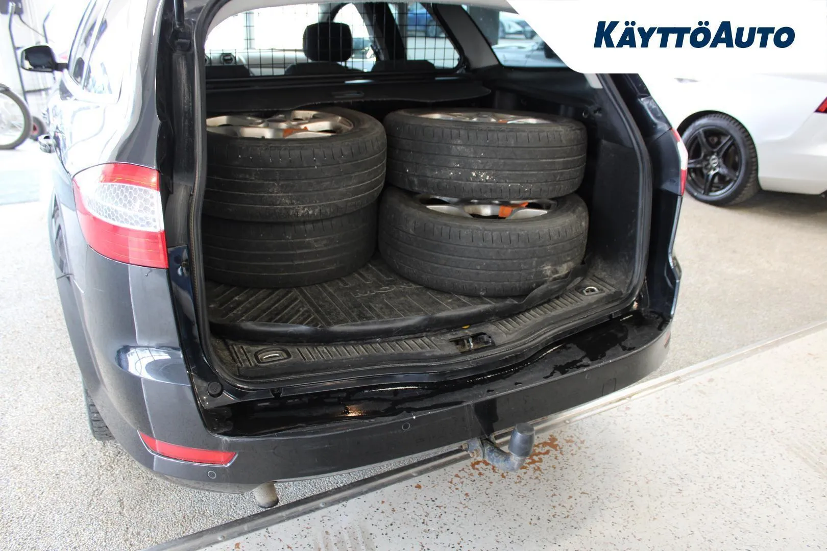 Ford Mondeo RUG-202 carousel image