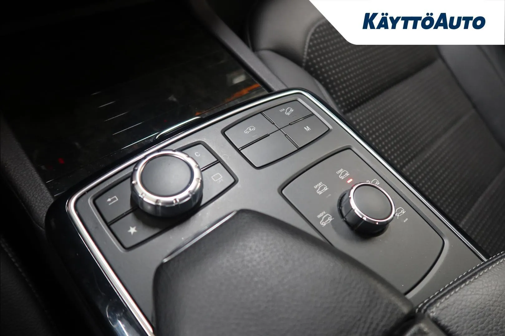 Mercedes-Benz GLE UZB-896 carousel image