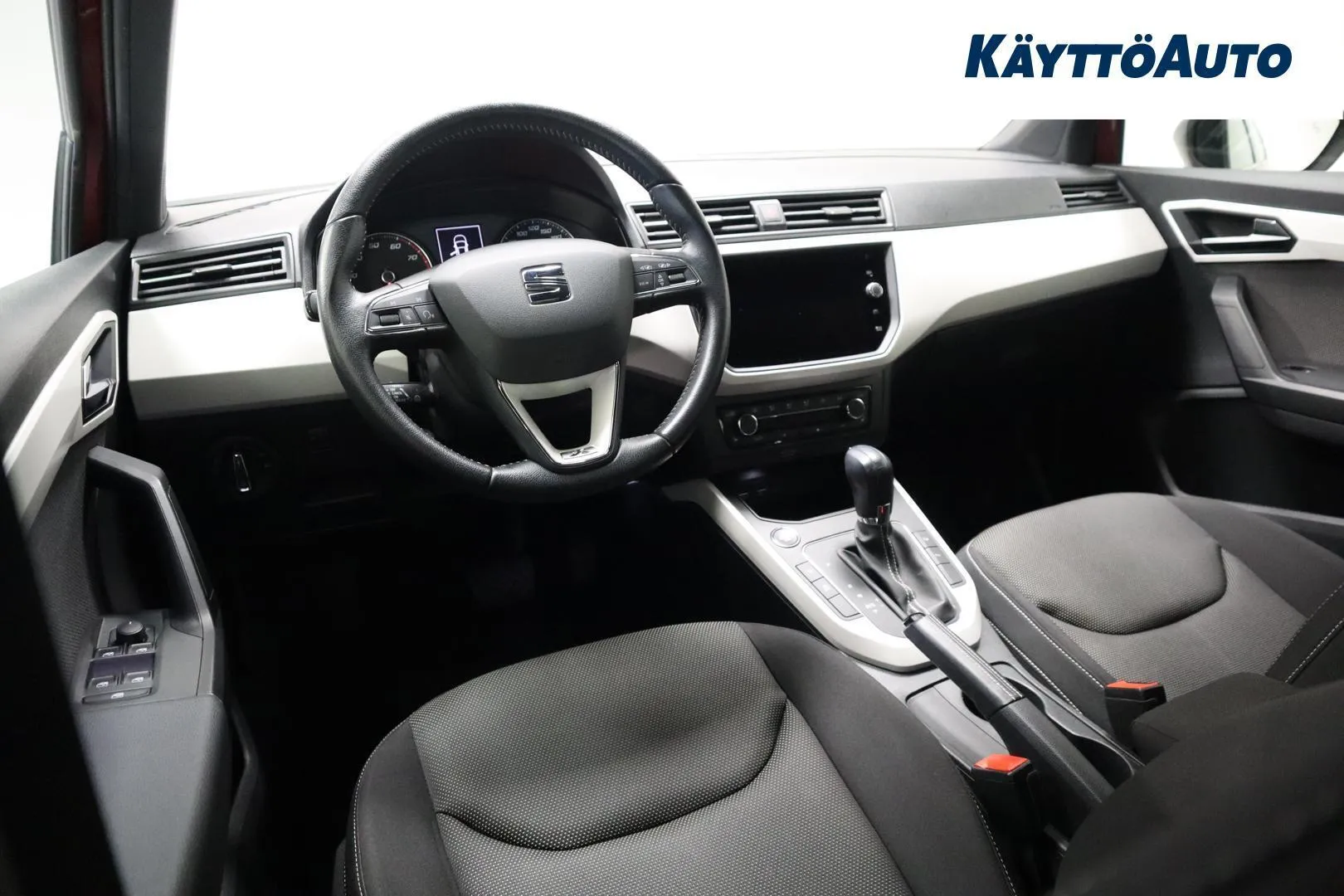 Seat Arona NLV-946 carousel image