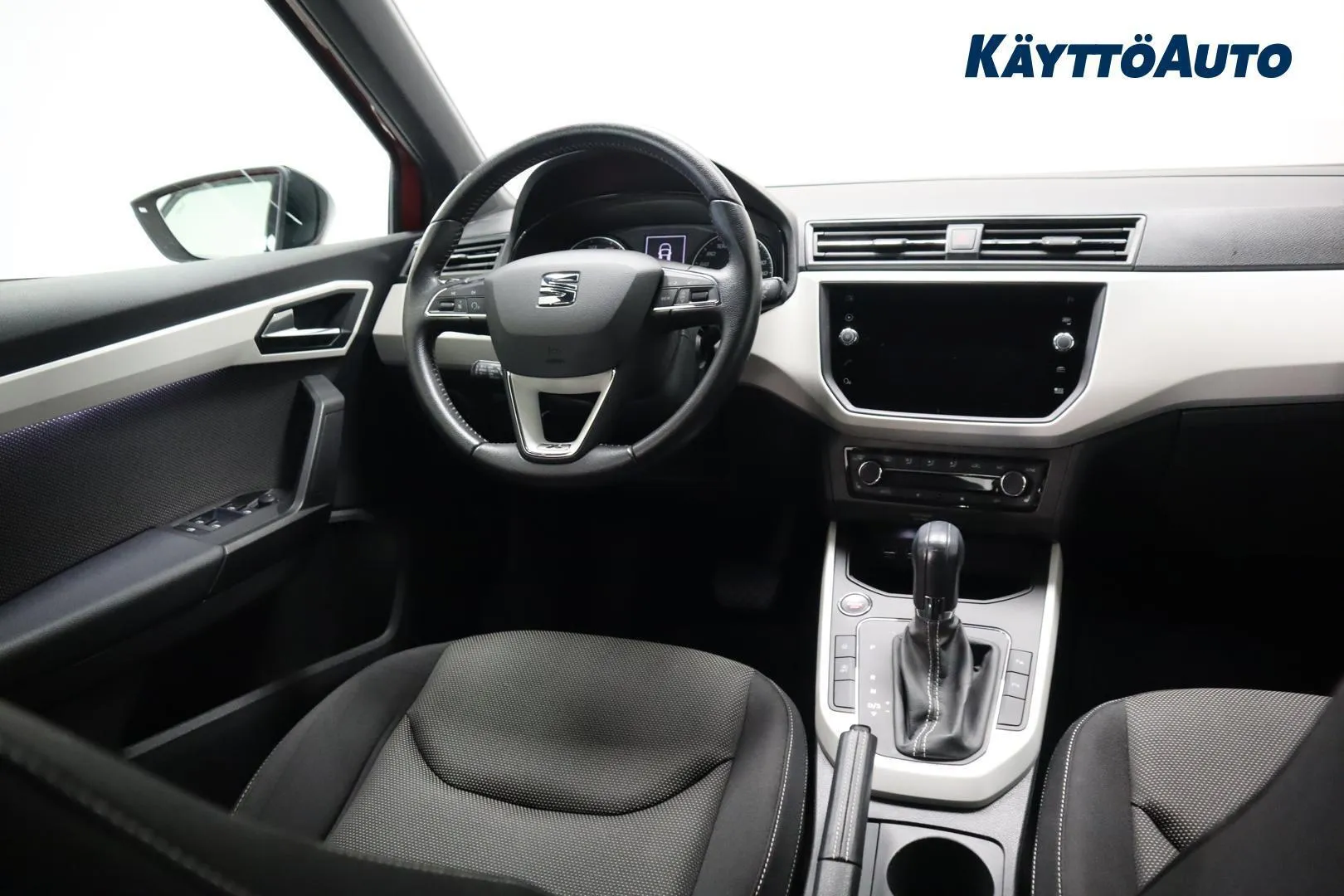 Seat Arona NLV-946 carousel image