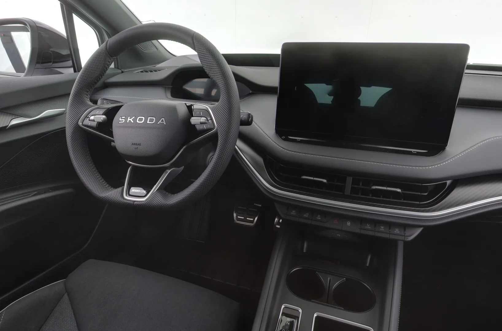 Skoda Enyaq KXO-444 carousel image