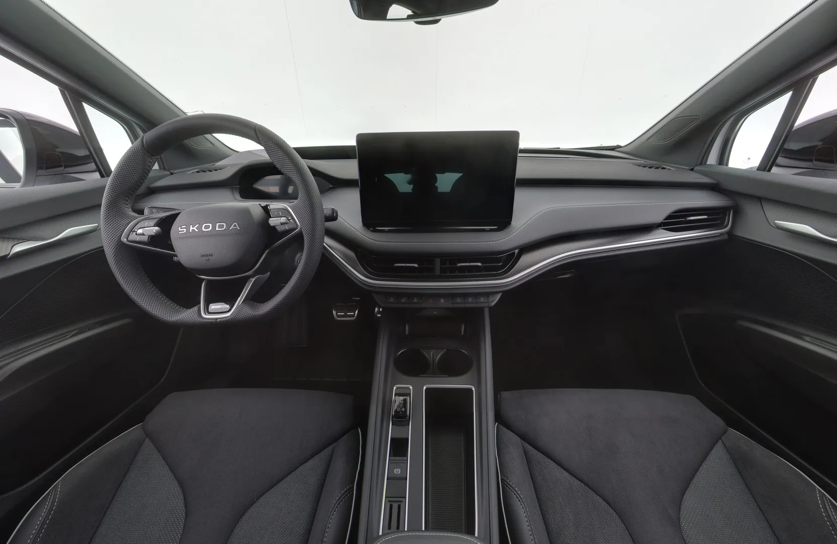 Skoda Enyaq KXO-444 carousel image