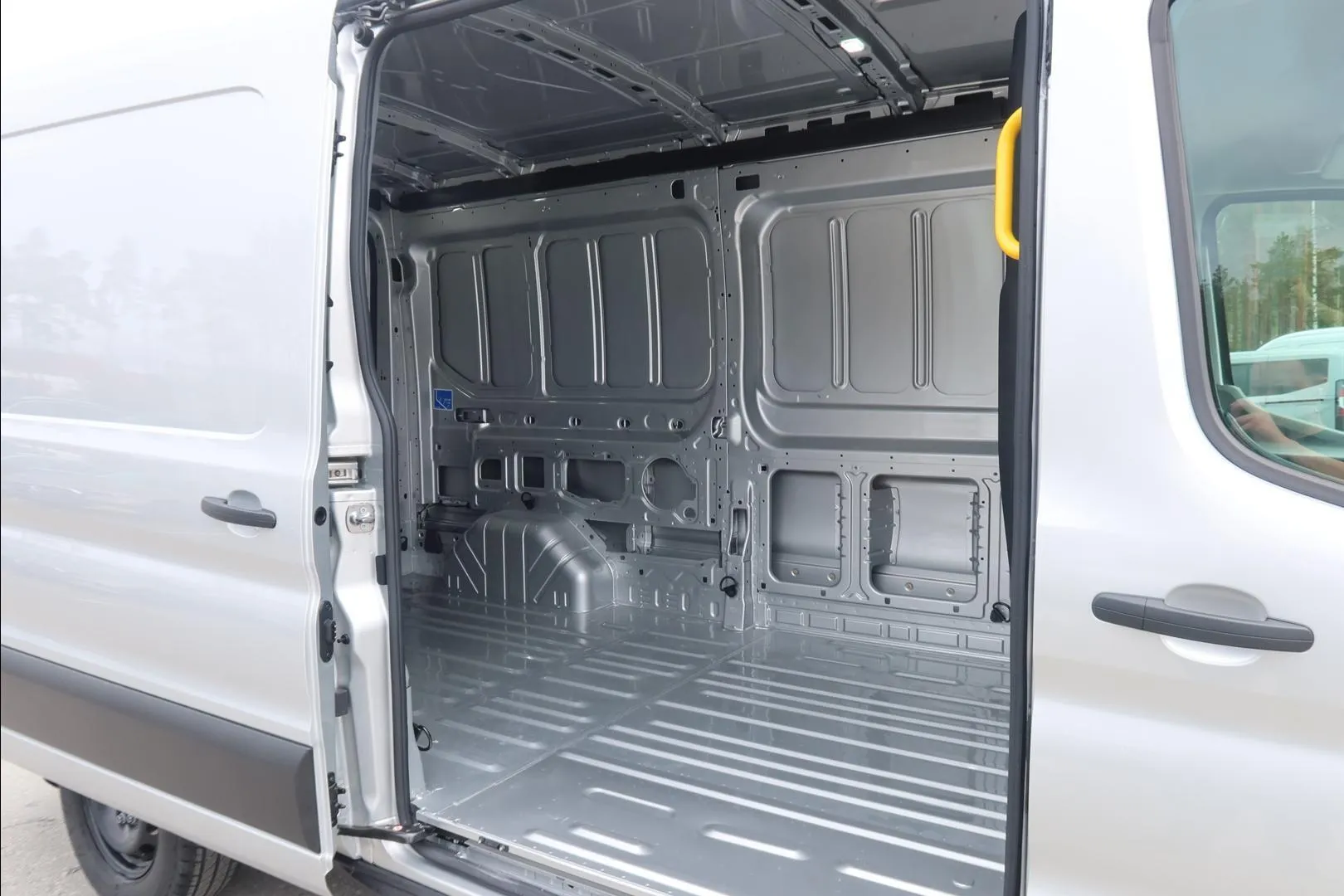 Ford Transit ZPZ-360 carousel image