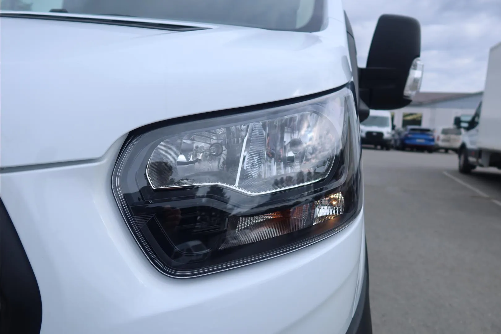 Ford Transit XTO-423 carousel image