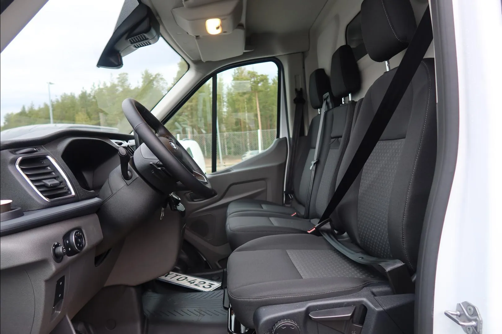 Ford Transit XTO-423 carousel image