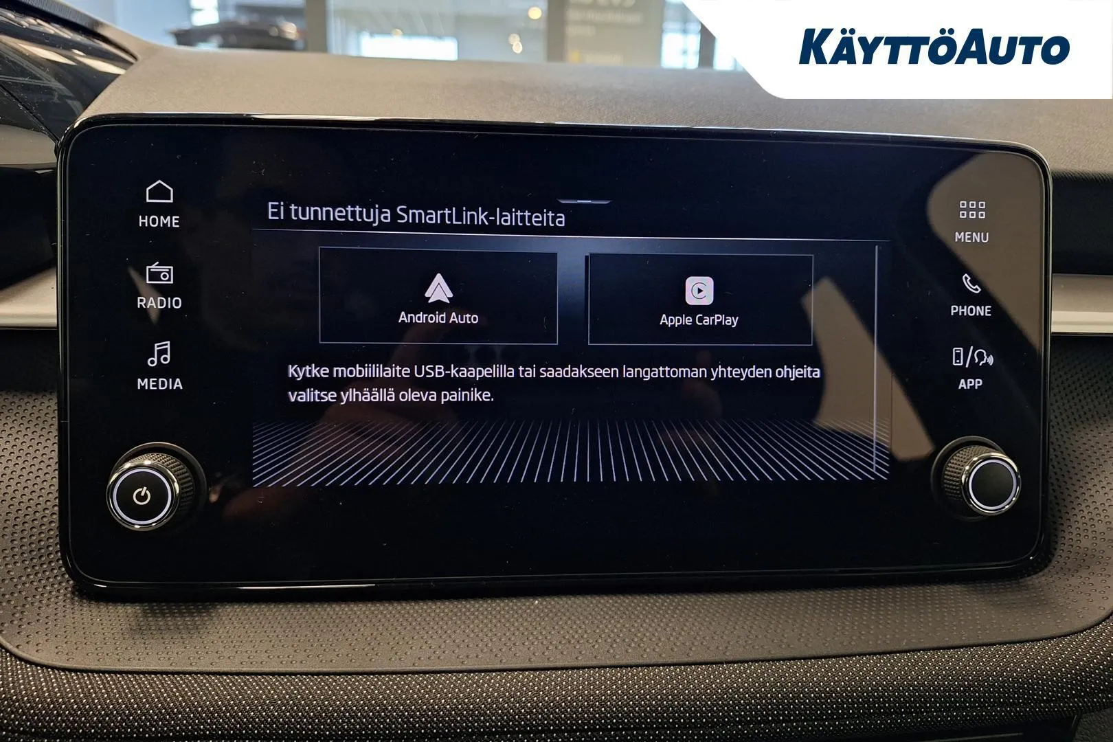 Skoda Fabia ZRC-499 carousel image
