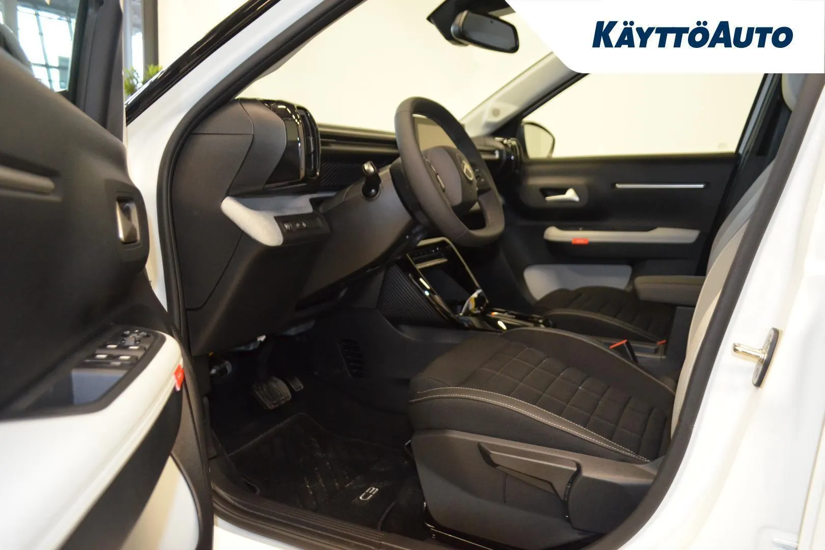 Citroen C3 YMG-290 carousel image