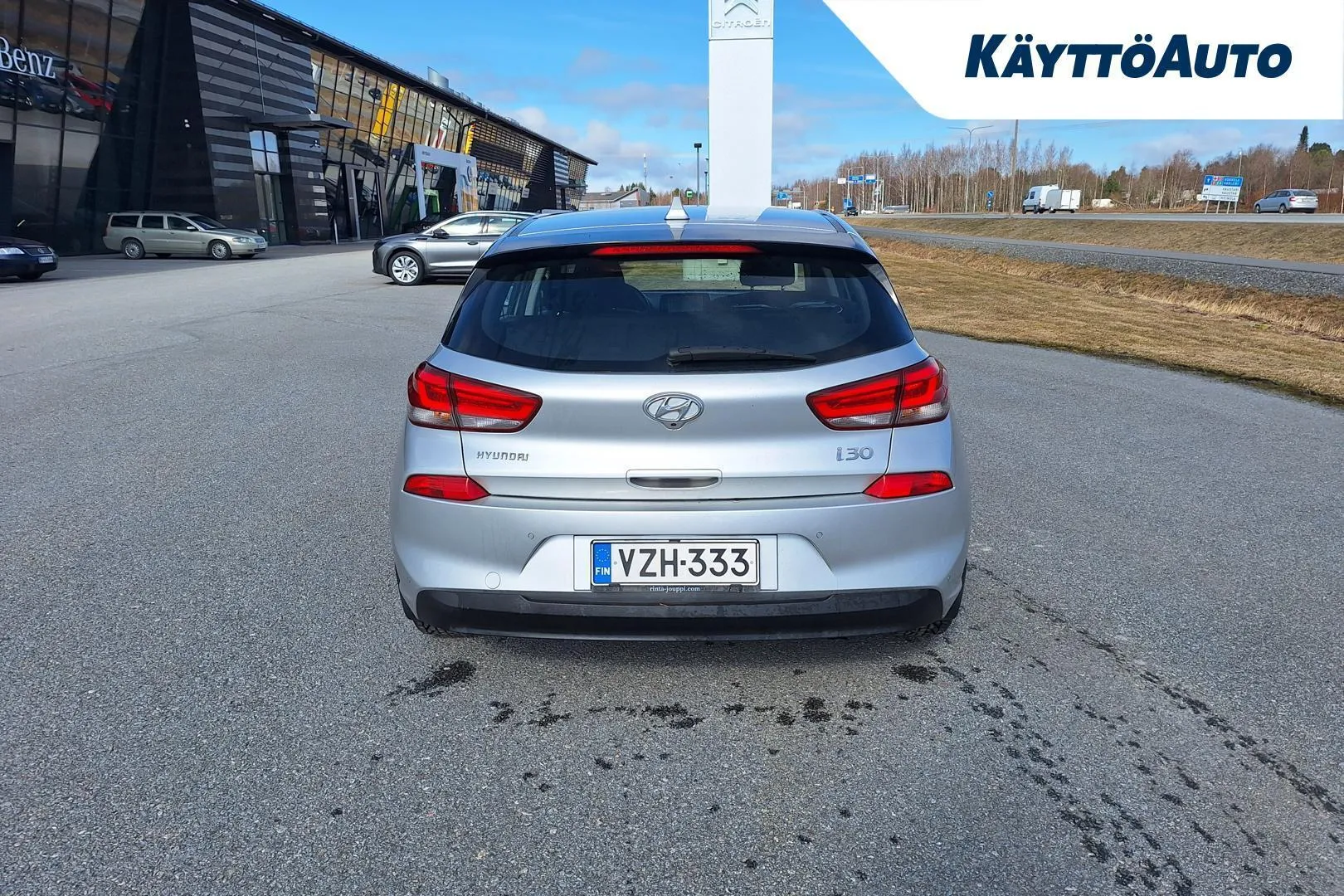 Hyundai i30 5d VZH-333 carousel image