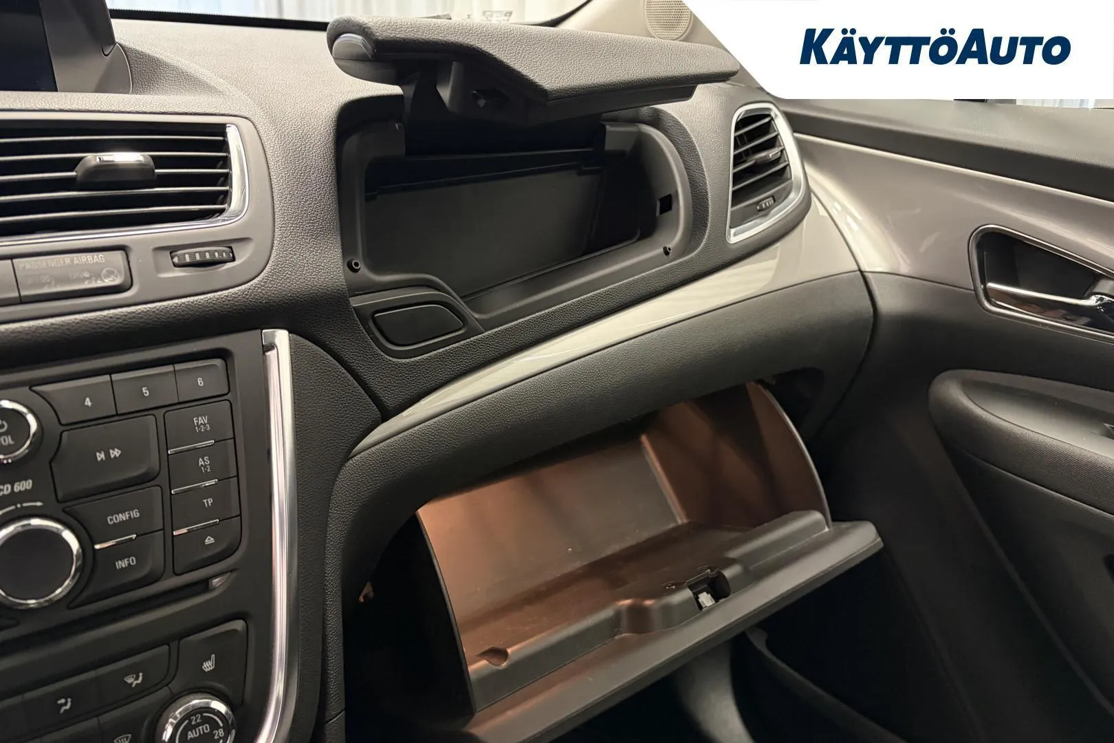 Opel Mokka IMH-583 carousel image