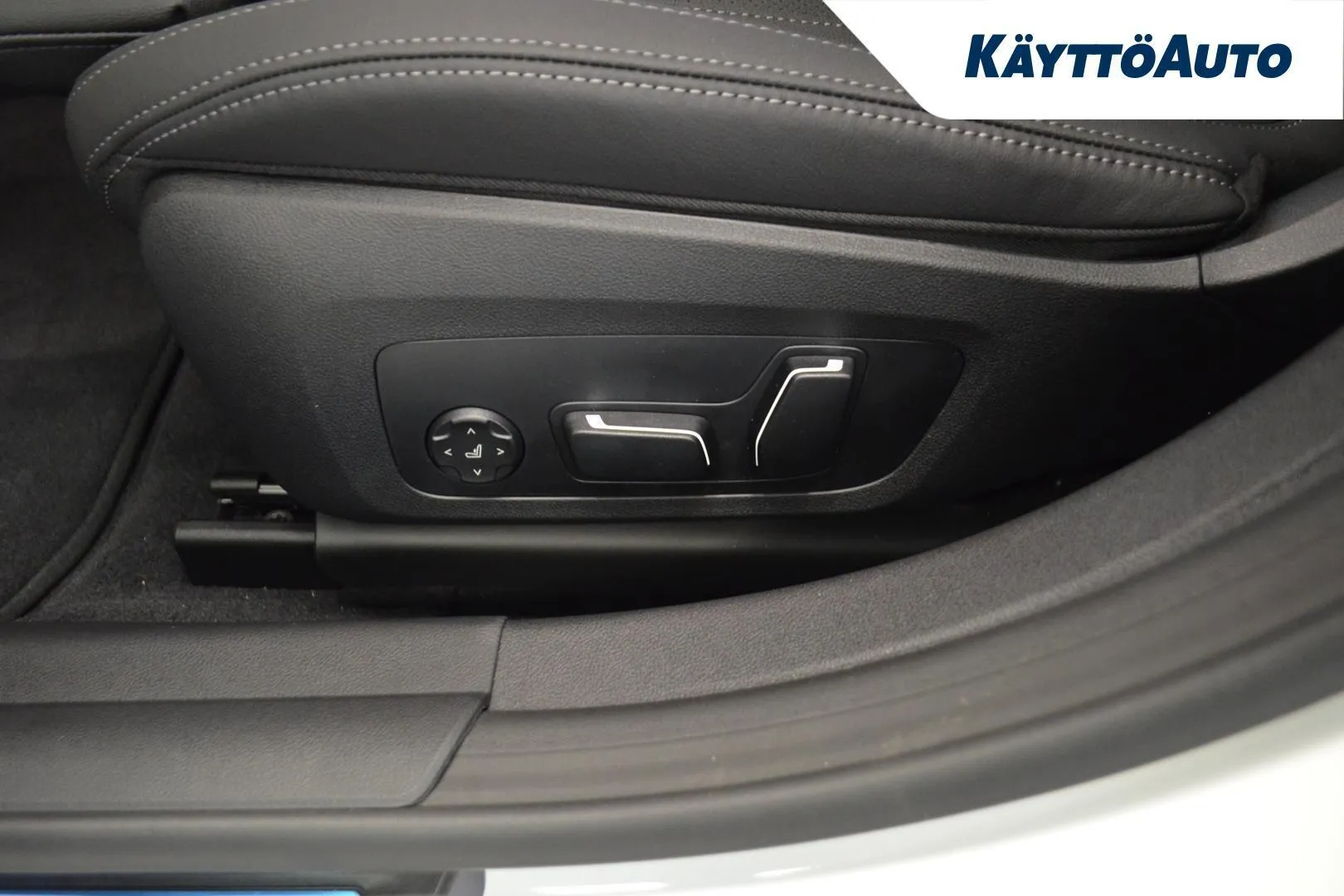 BMW I4 M60 YMC-844 carousel image