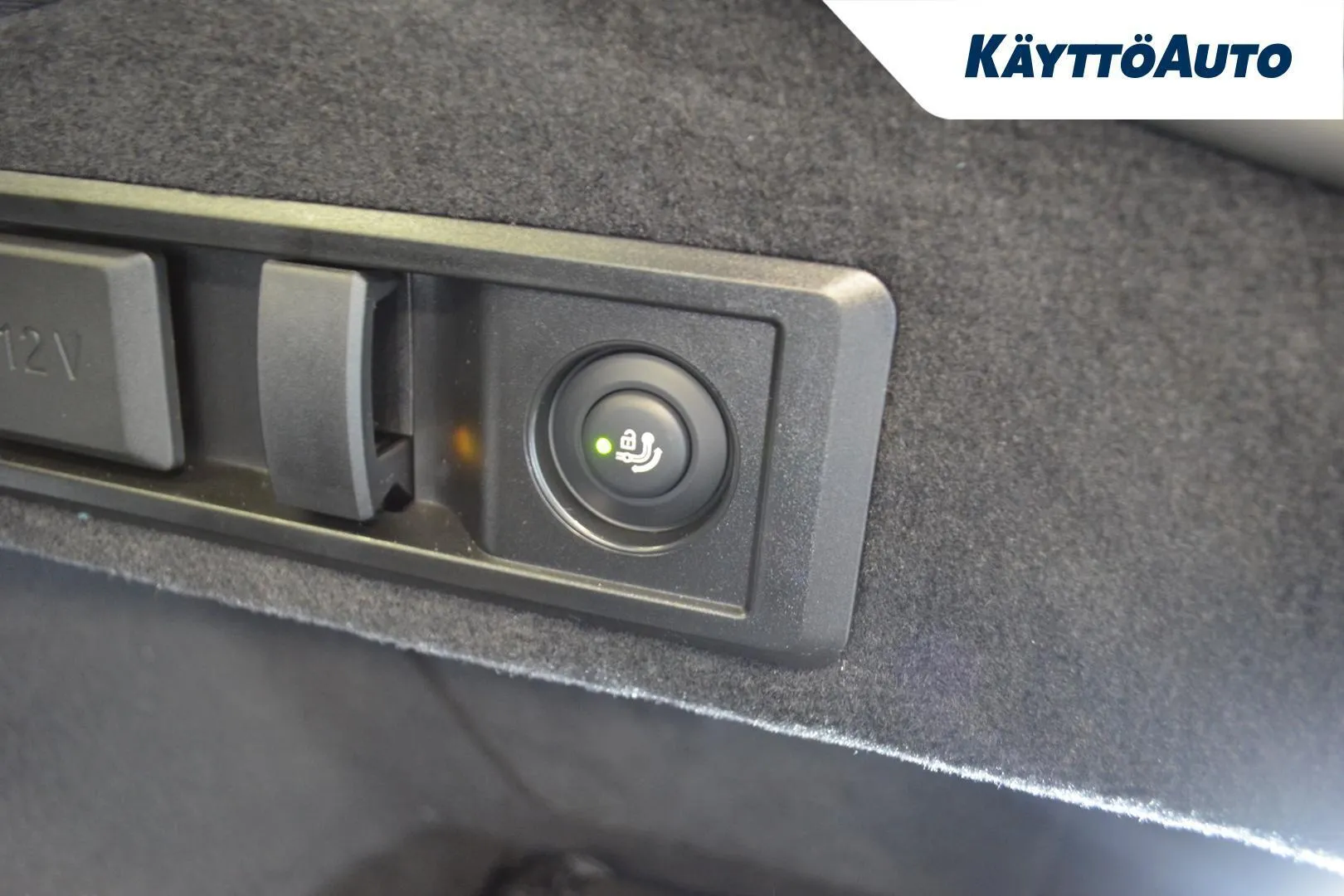 BMW I4 M60 YMC-844 carousel image