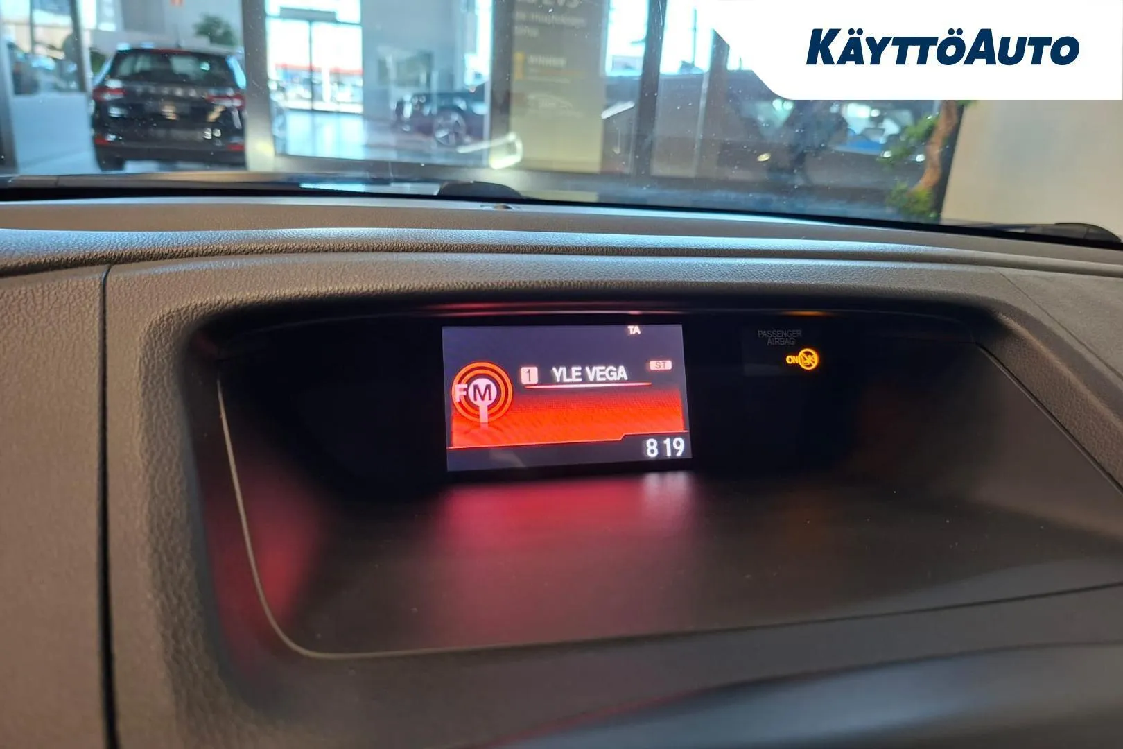 Honda CR-V NKH-132 carousel image