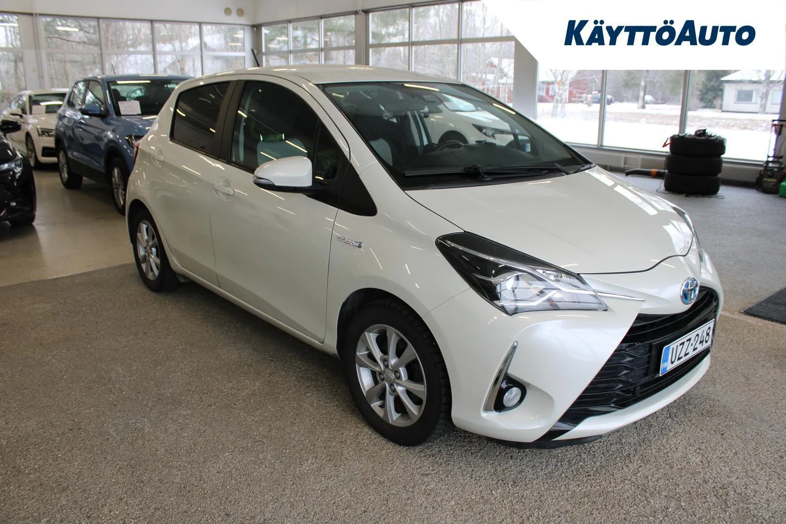 Toyota Yaris UZZ-248 carousel image