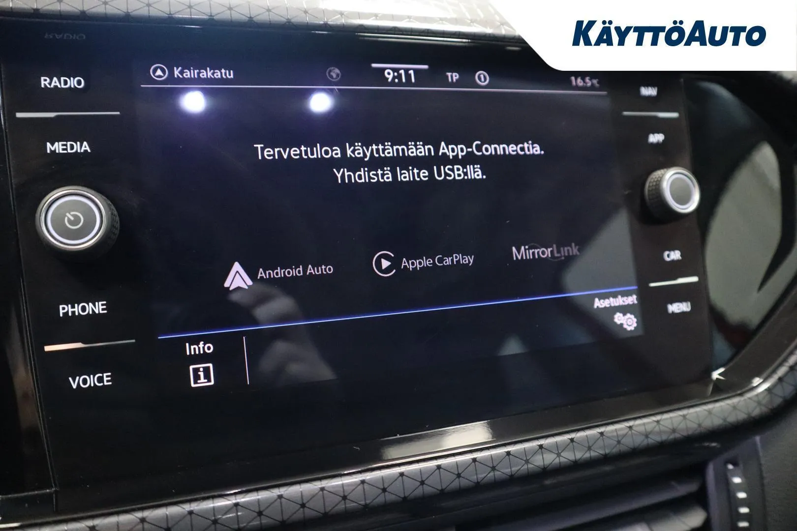 Volkswagen T-Cross KUB-633 carousel image