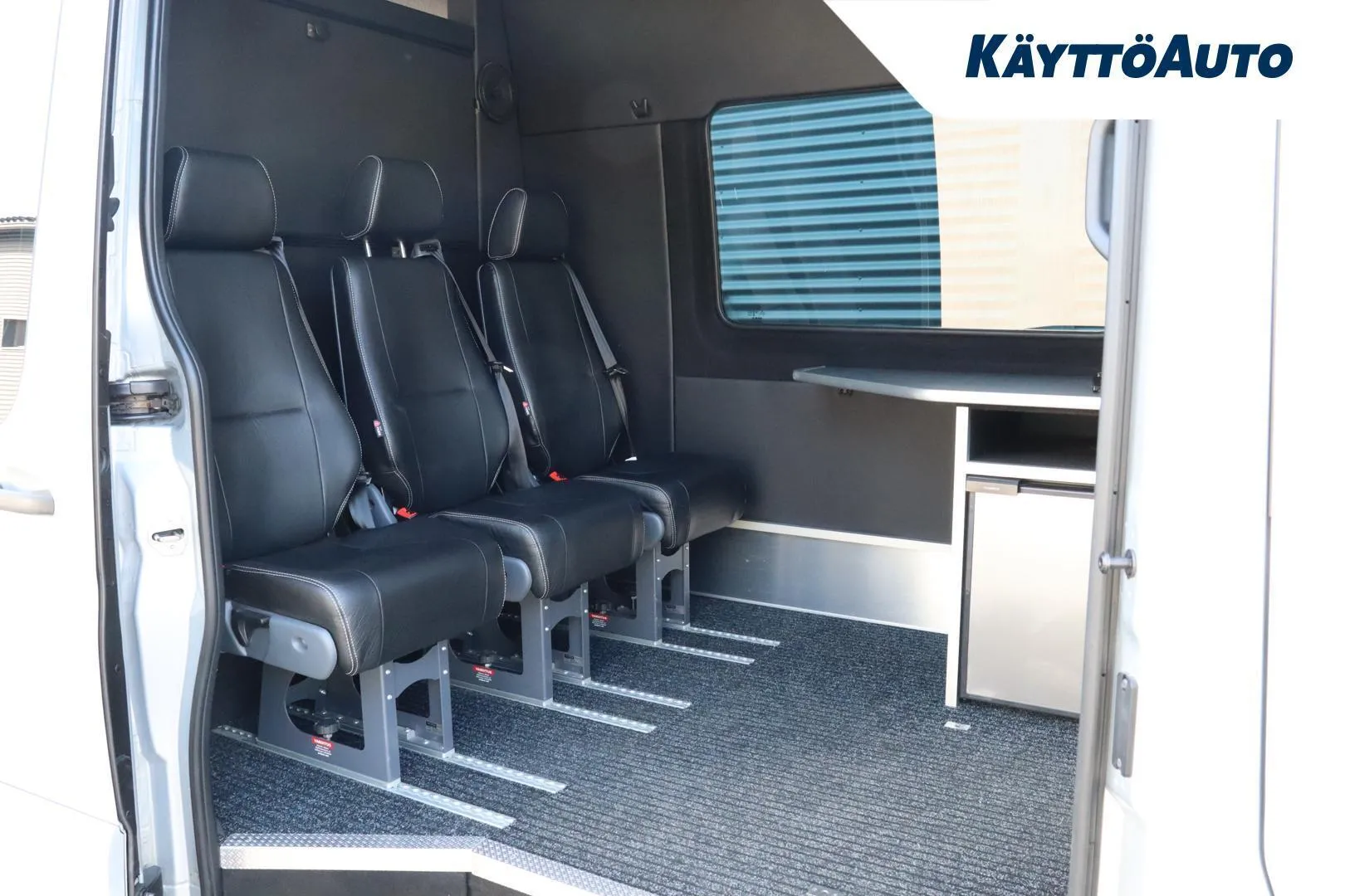 Mercedes-Benz Sprinter FPY-705 carousel image
