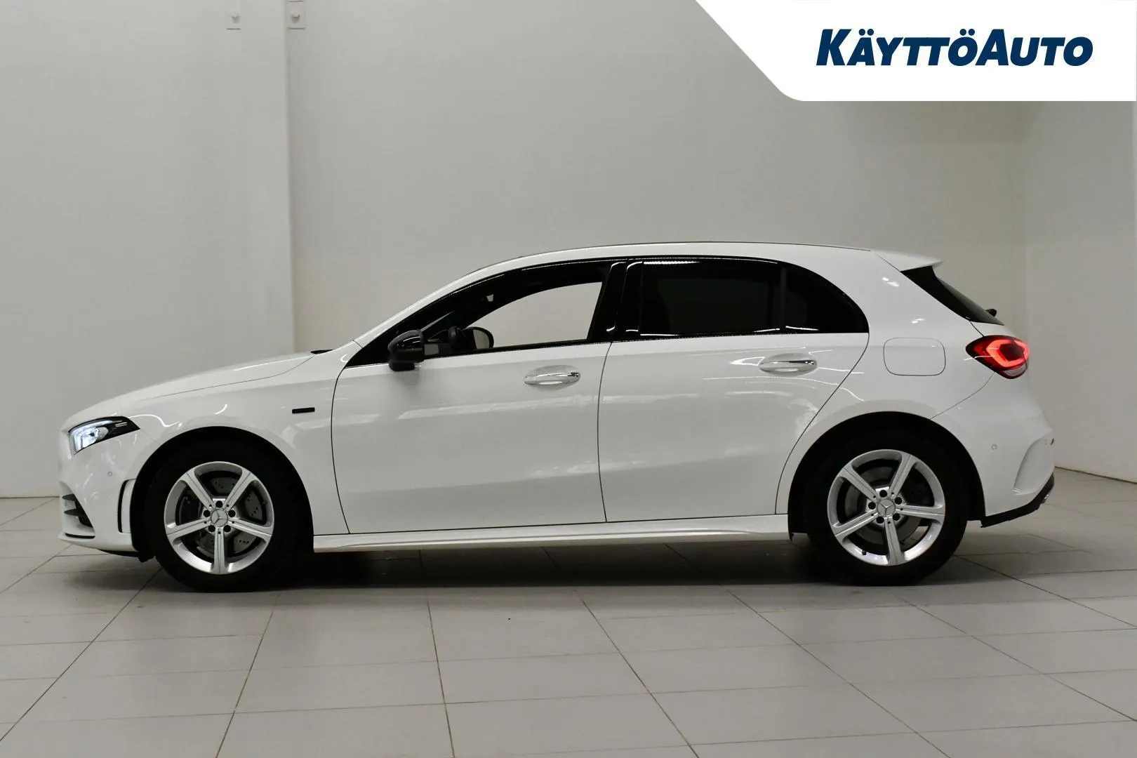 Mercedes-Benz A OZA-537 carousel image