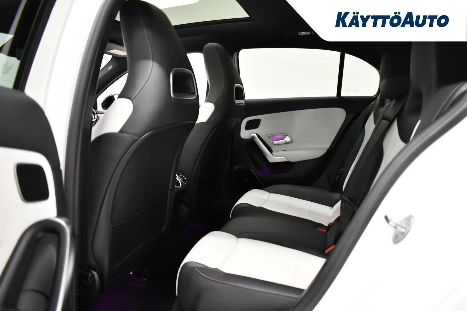 Mercedes-Benz A OZA-537 carousel image