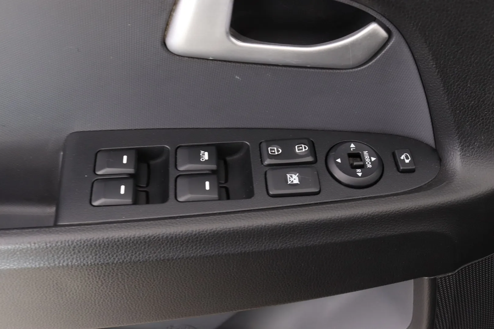 Kia Sportage OTH-640 carousel image