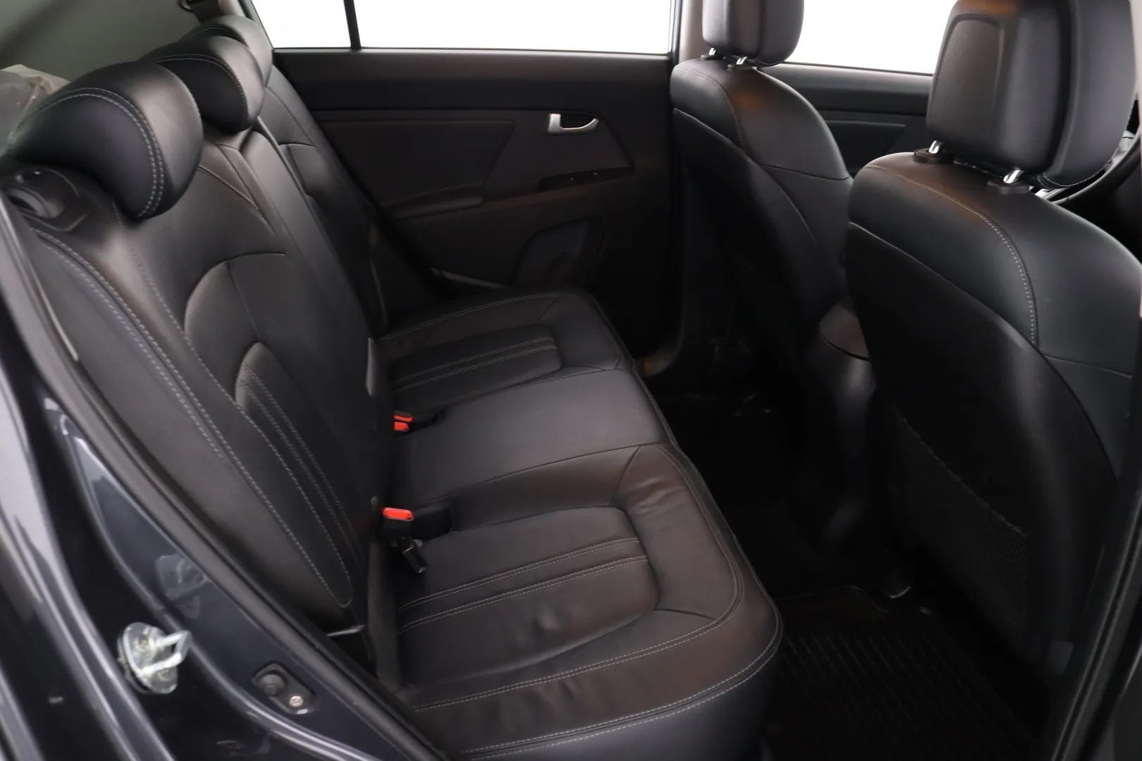 Kia Sportage OTH-640 carousel image