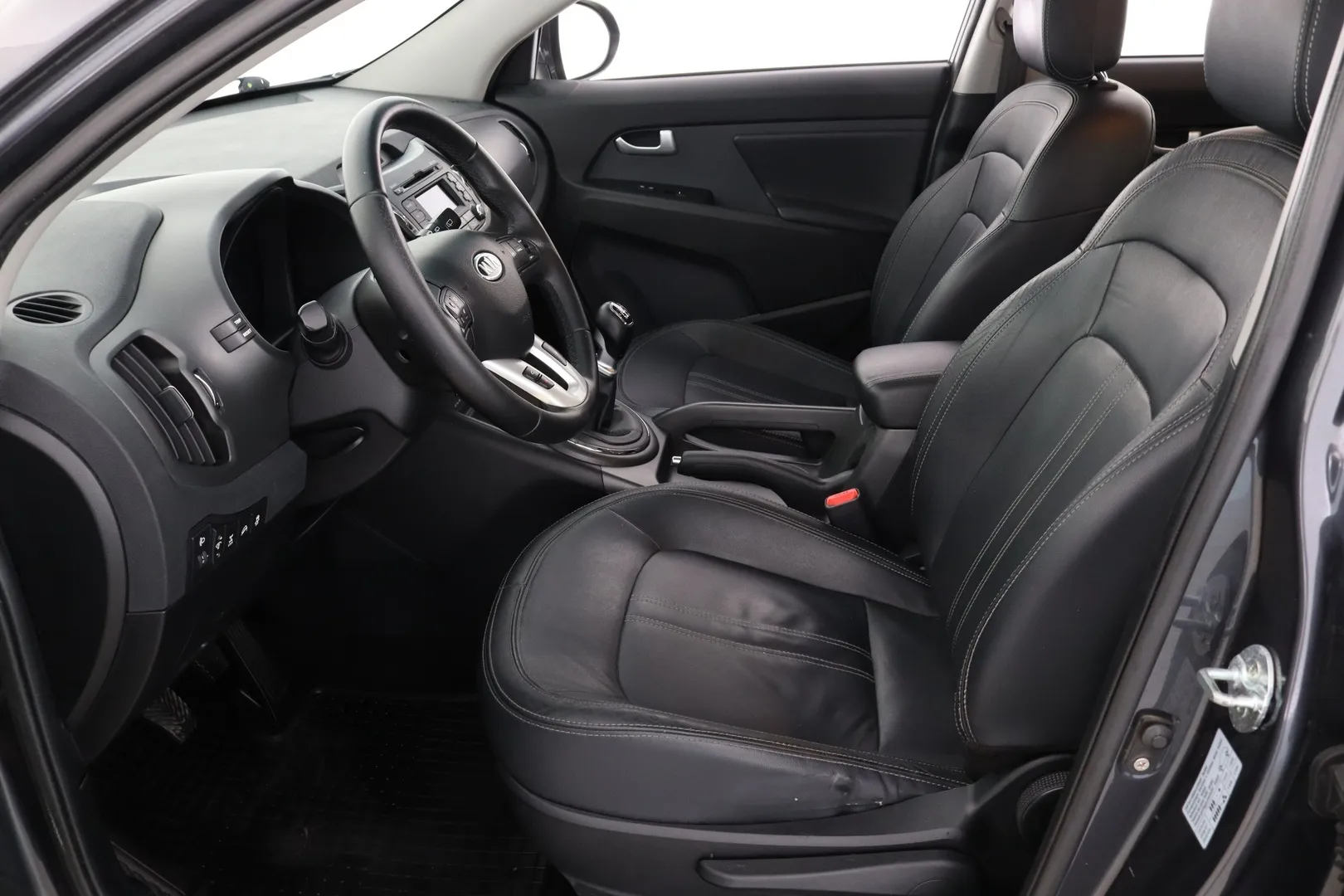 Kia Sportage OTH-640 carousel image