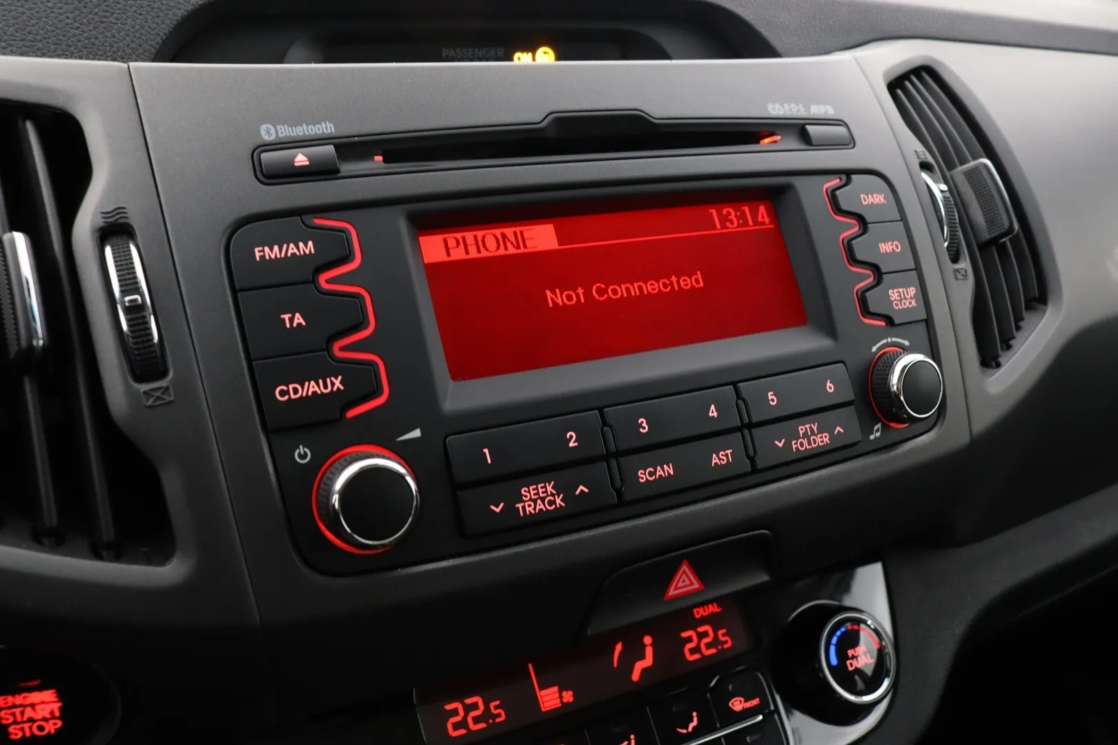 Kia Sportage OTH-640 carousel image