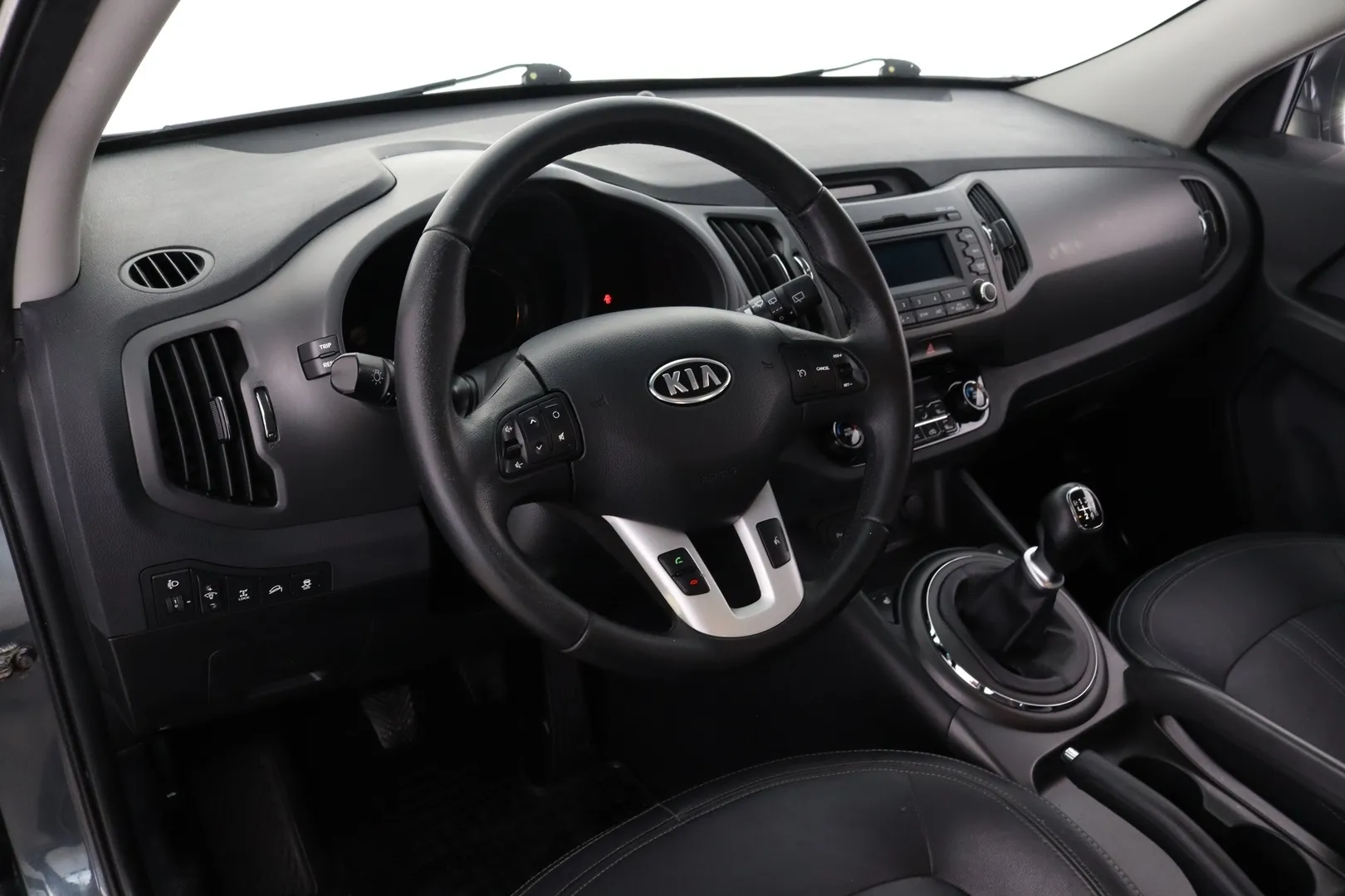 Kia Sportage OTH-640 carousel image