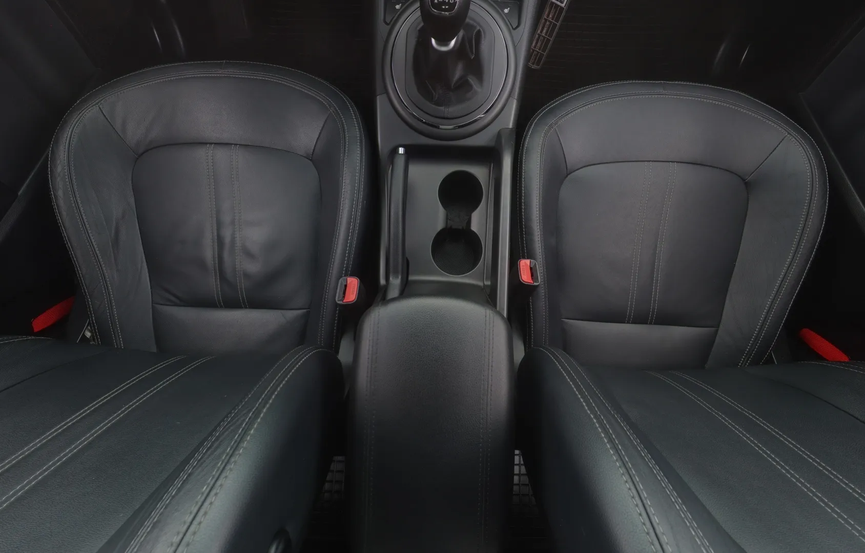 Kia Sportage OTH-640 carousel image