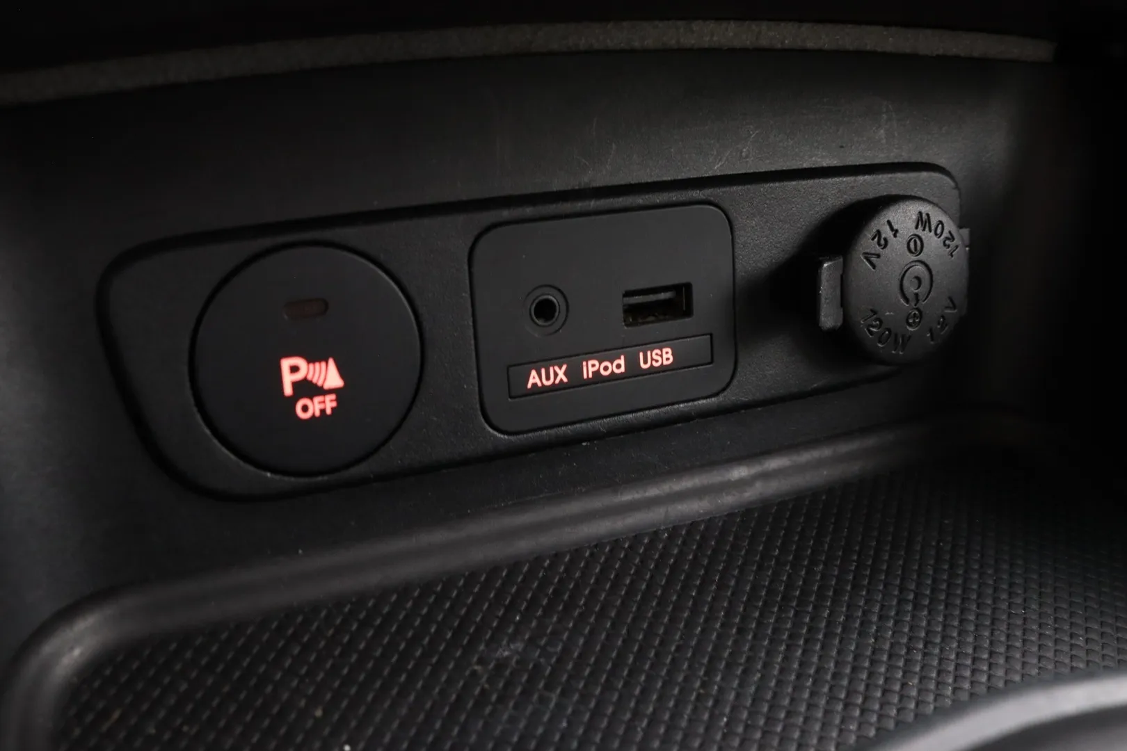 Kia Sportage OTH-640 carousel image