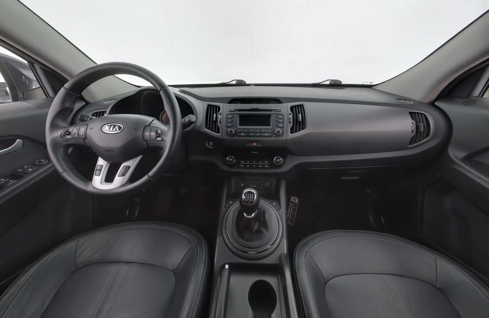Kia Sportage OTH-640 carousel image