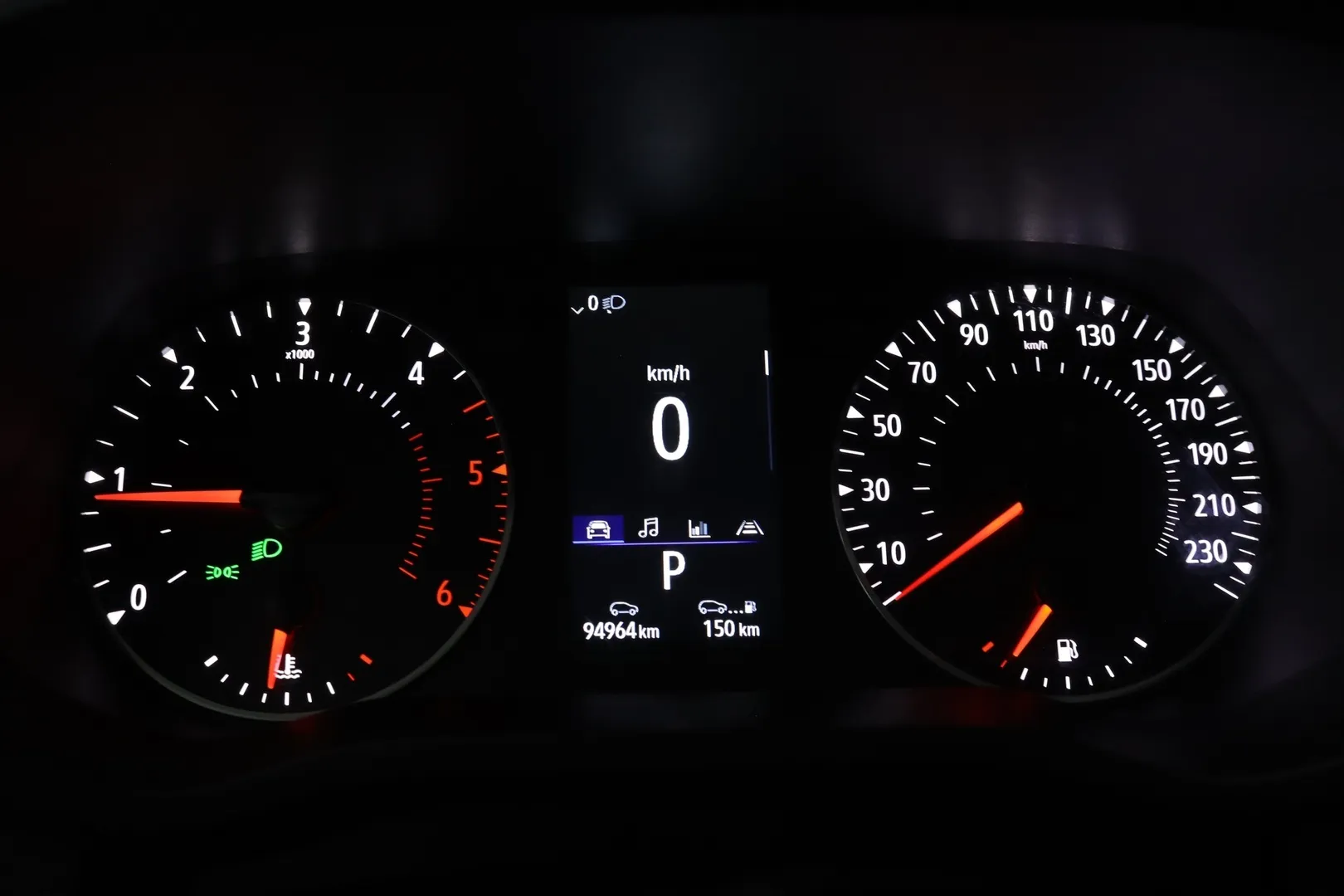 Nissan Primastar RVS-533 carousel image