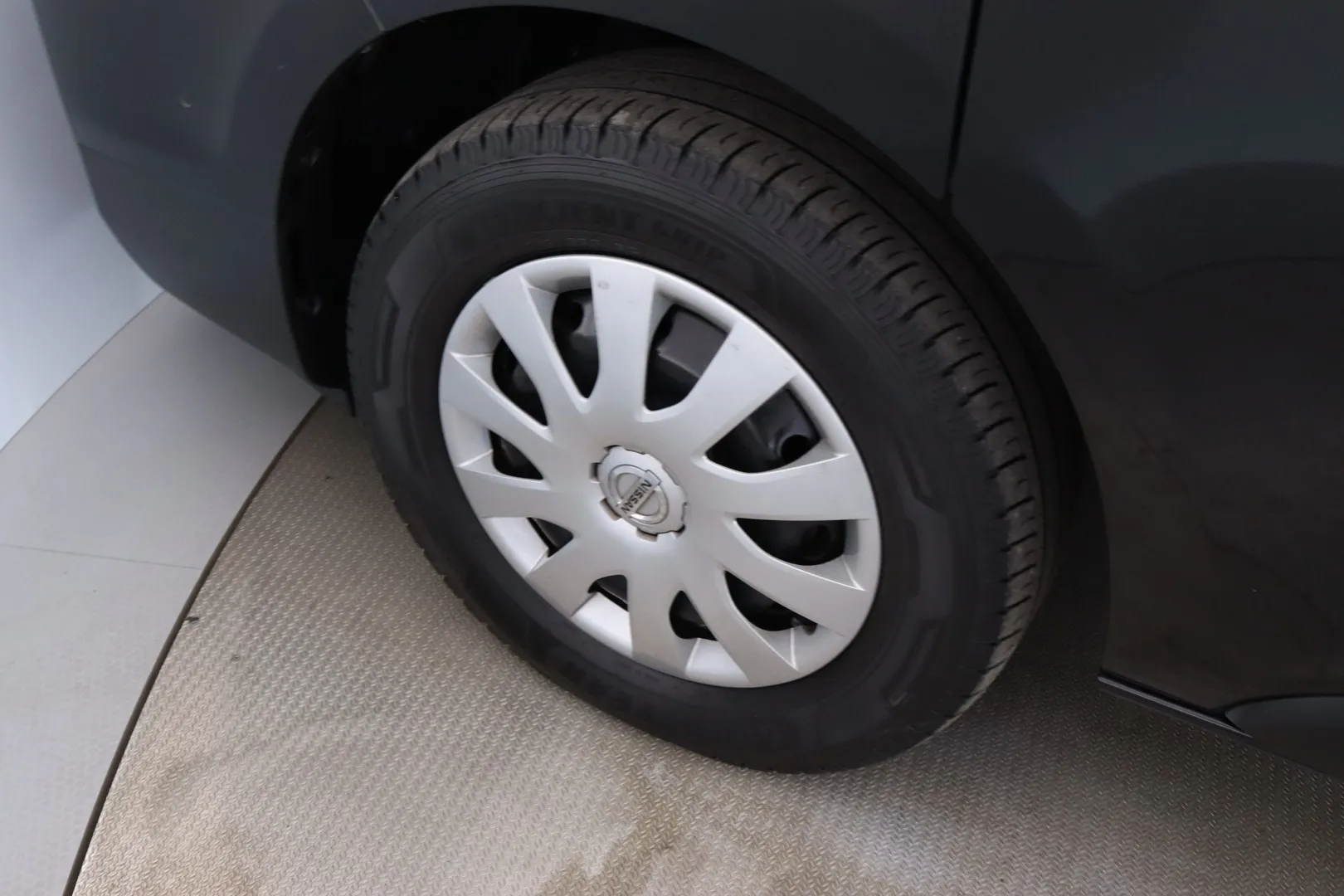 Nissan Primastar RVS-533 carousel image