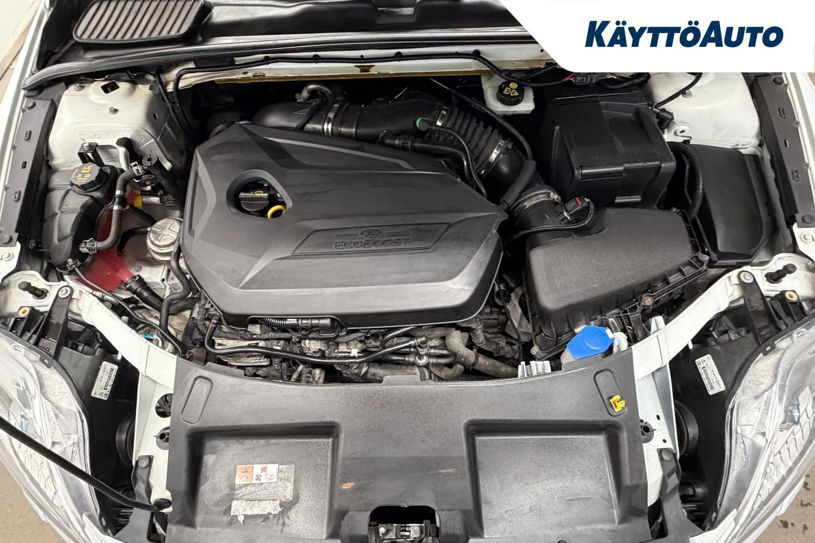 Ford Mondeo KML-329 carousel image