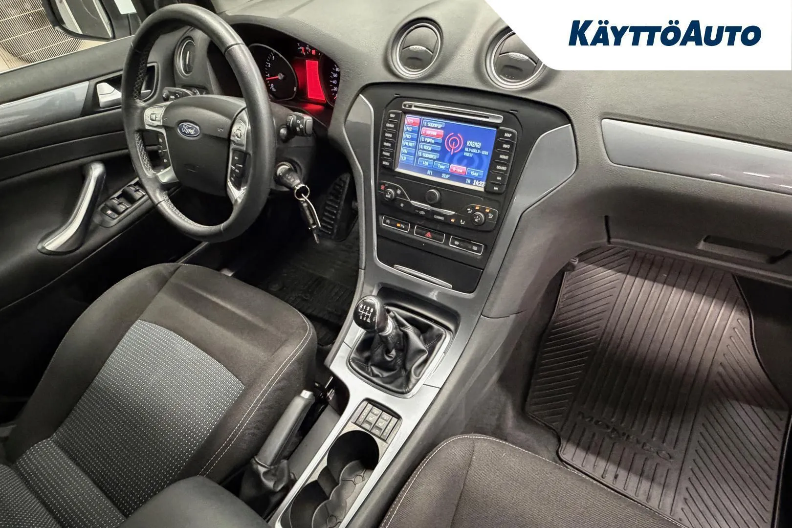 Ford Mondeo KML-329 carousel image