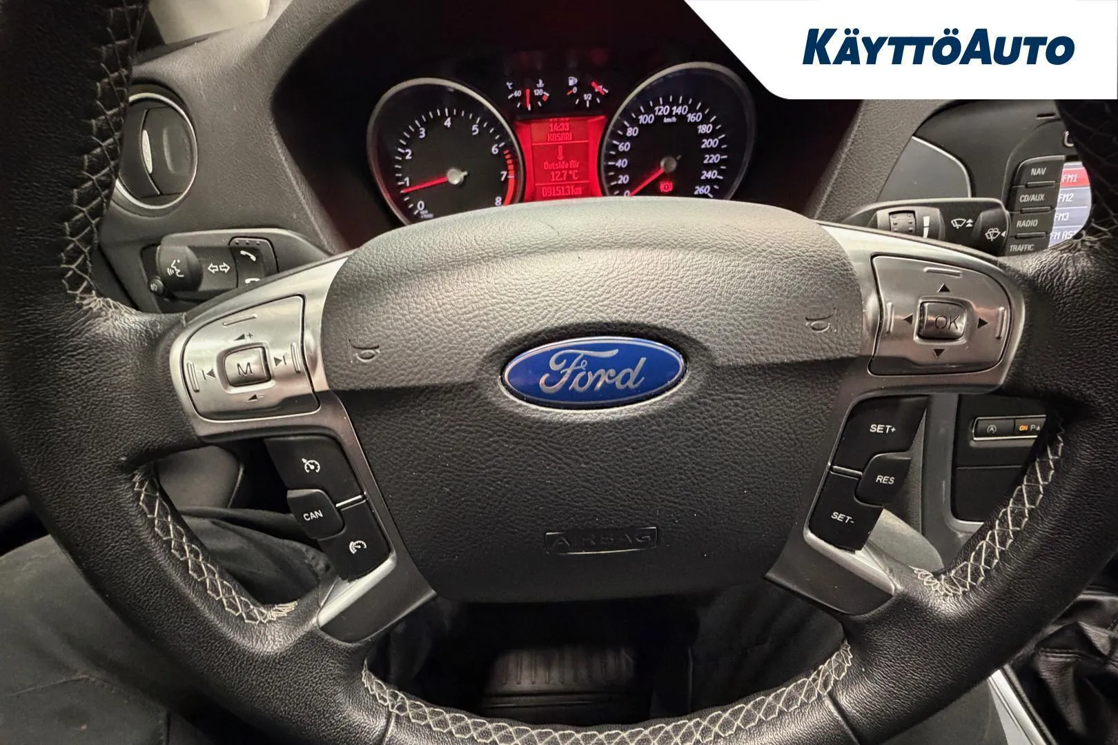 Ford Mondeo KML-329 carousel image