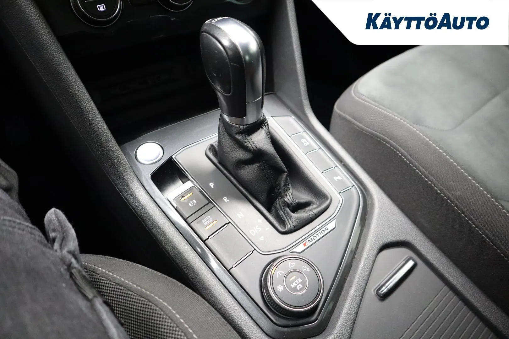 Volkswagen Tiguan CME-305 carousel image