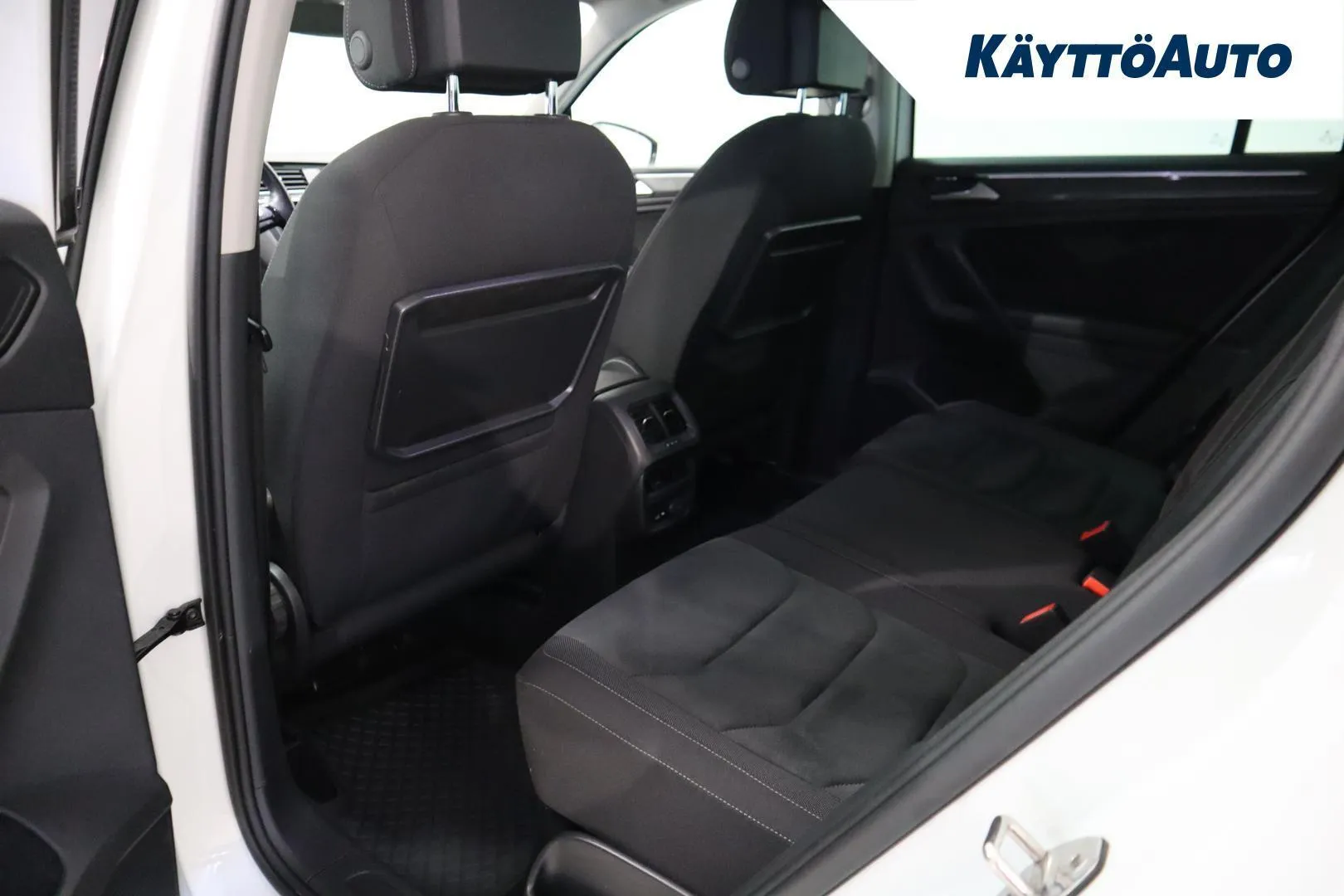 Volkswagen Tiguan CME-305 carousel image