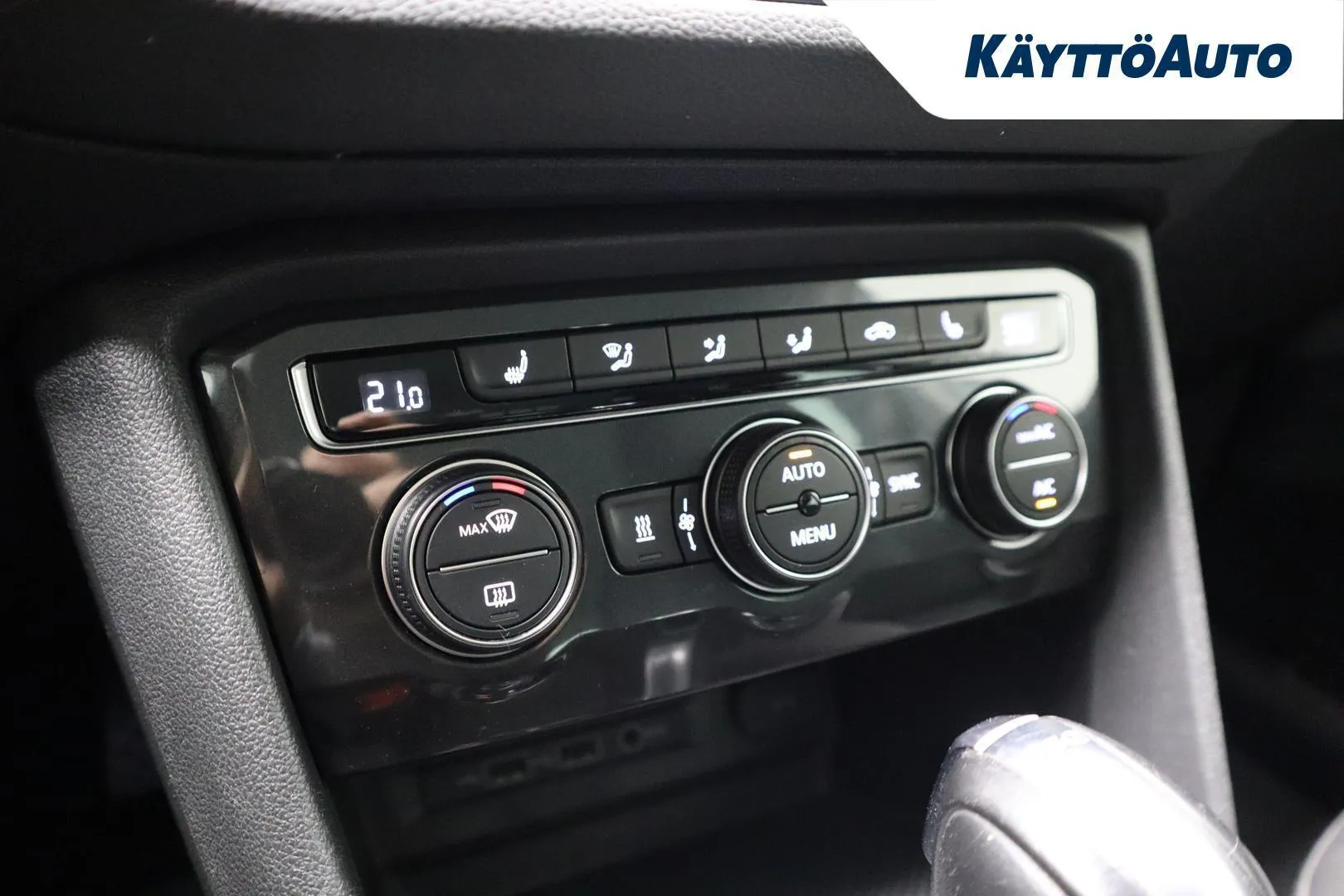 Volkswagen Tiguan CME-305 carousel image