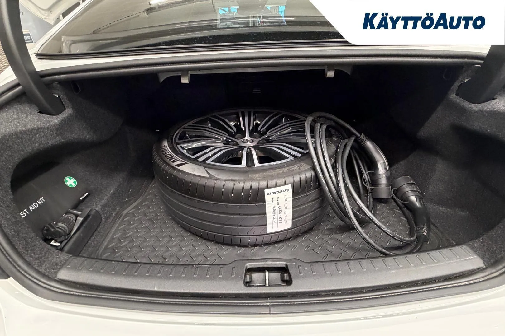 Volvo S60 OZU-849 carousel image