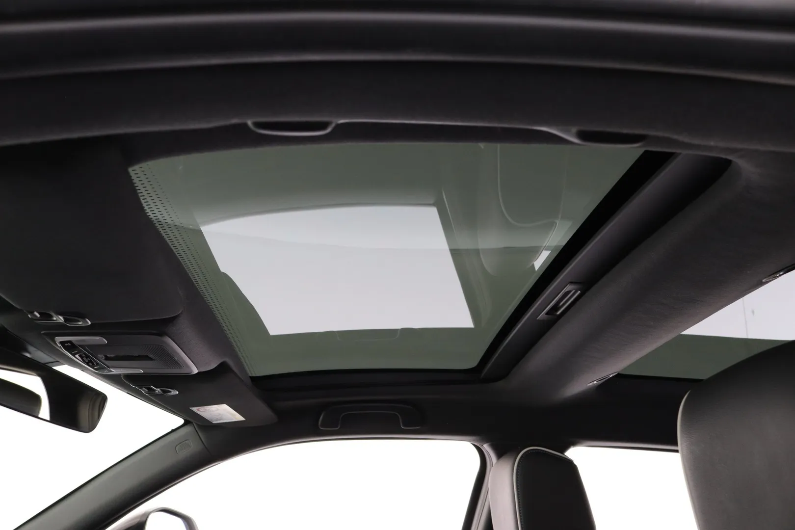 Honda e:Ny1 JNJ-442 carousel image