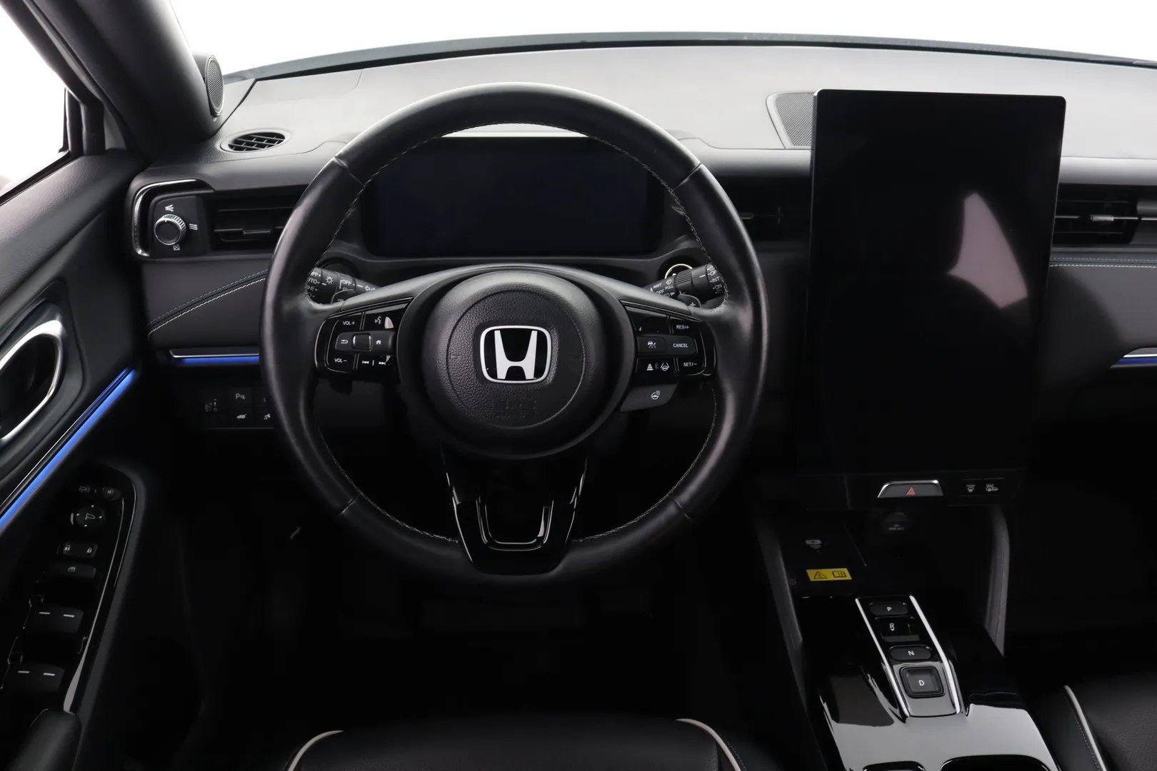 Honda e:Ny1 JNJ-442 carousel image