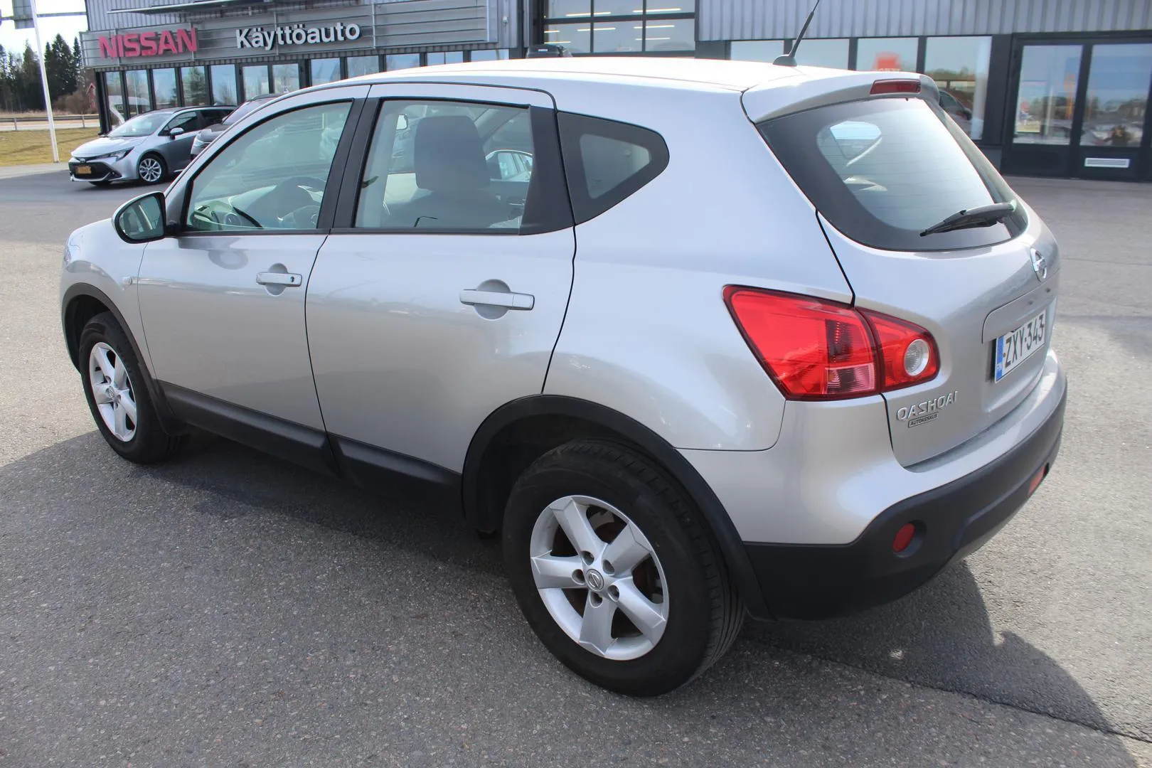 Nissan Qashqai ZXY-343 carousel image