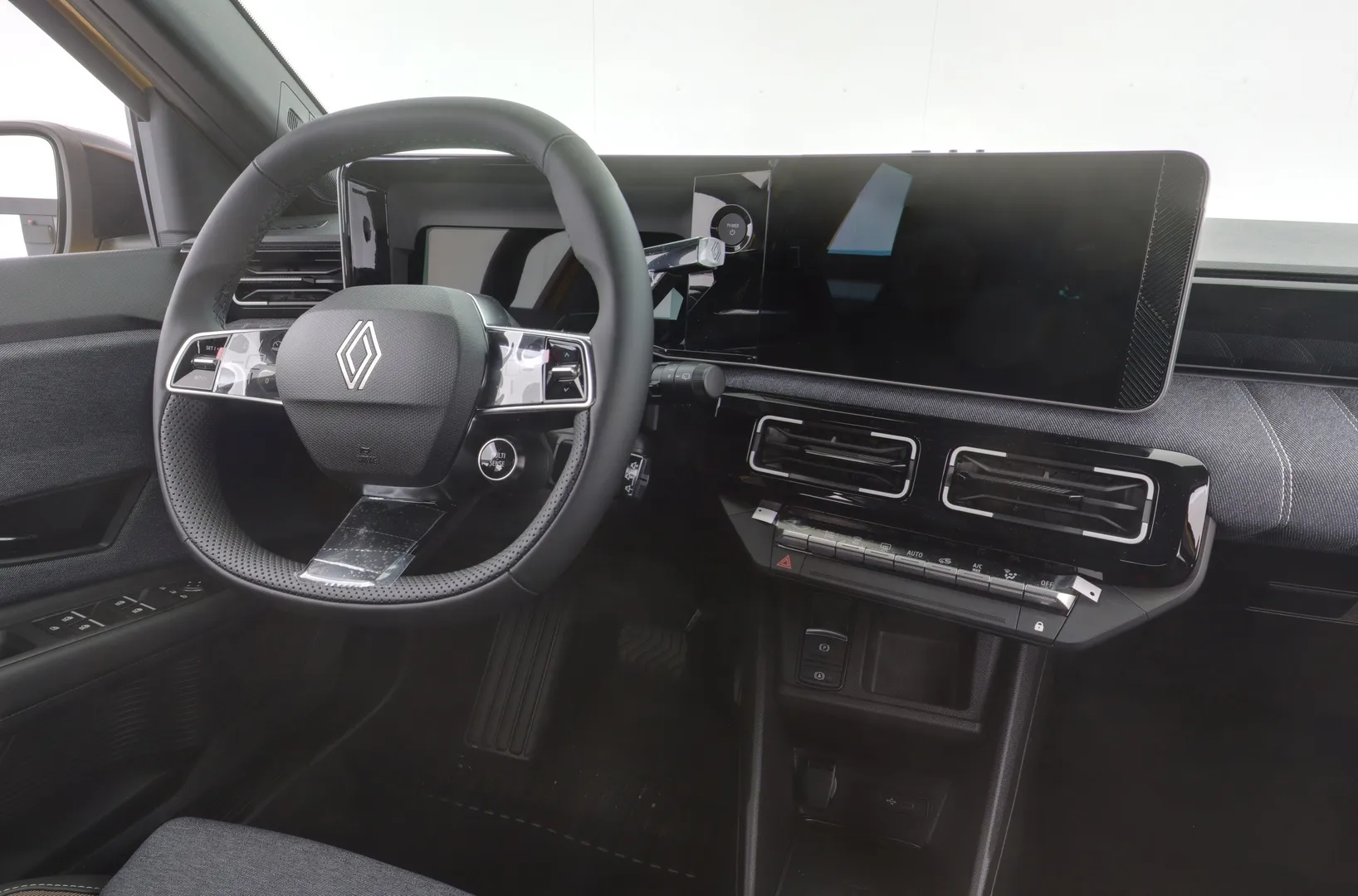 Renault 5 RXO-457 carousel image